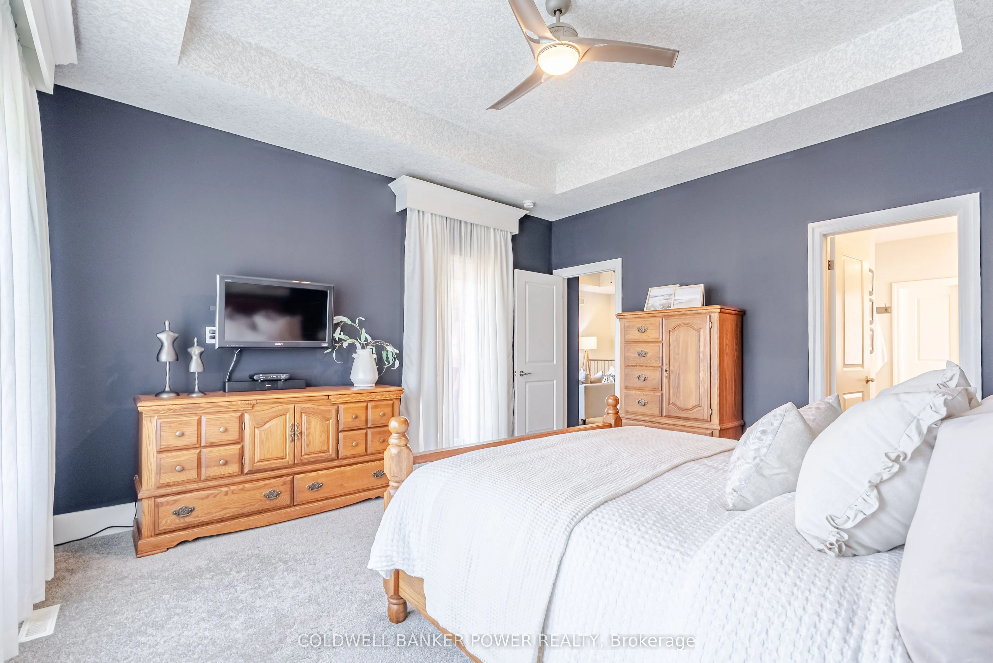 2081 Wallingford Avenue, #18