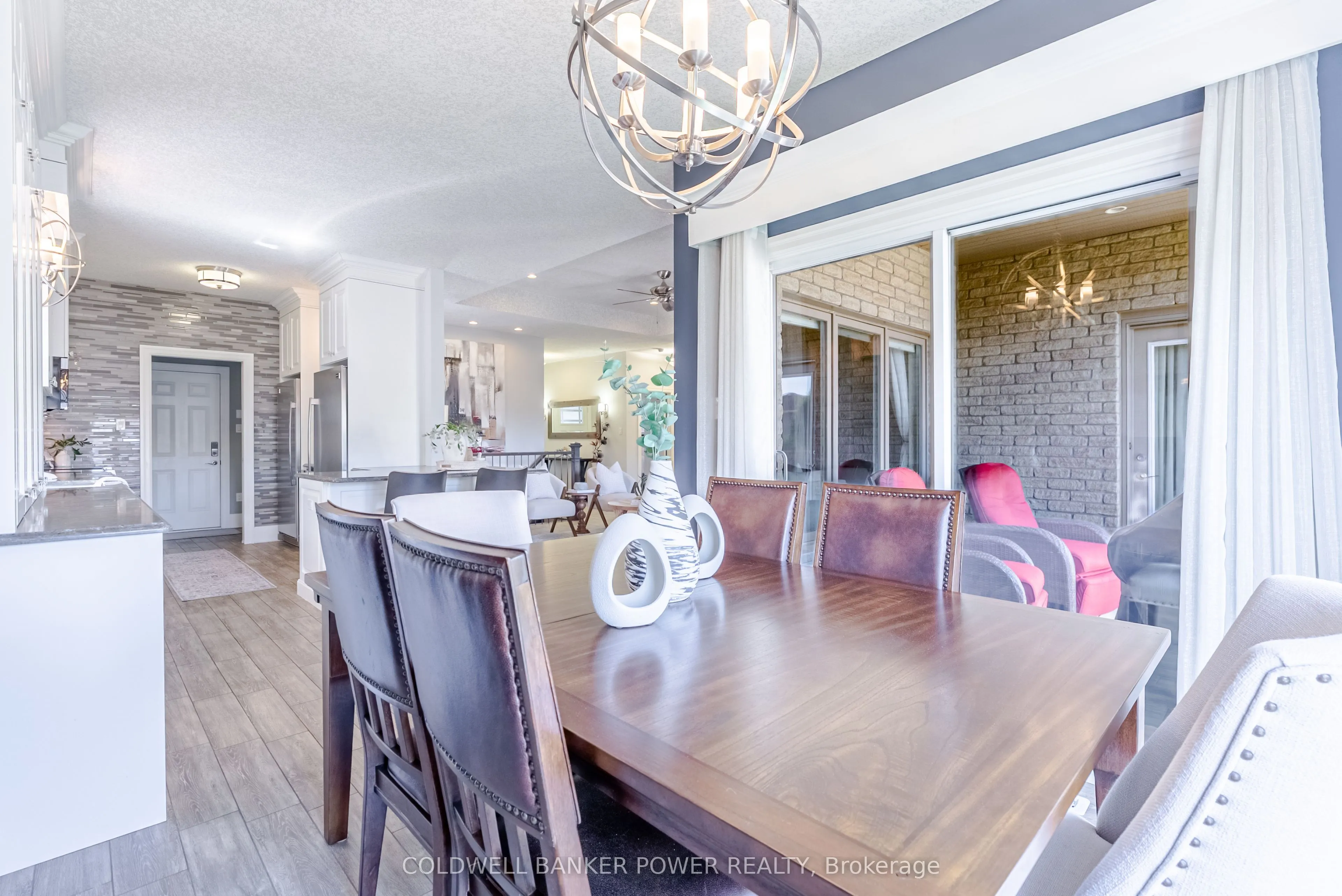 2081 Wallingford Avenue, #18
