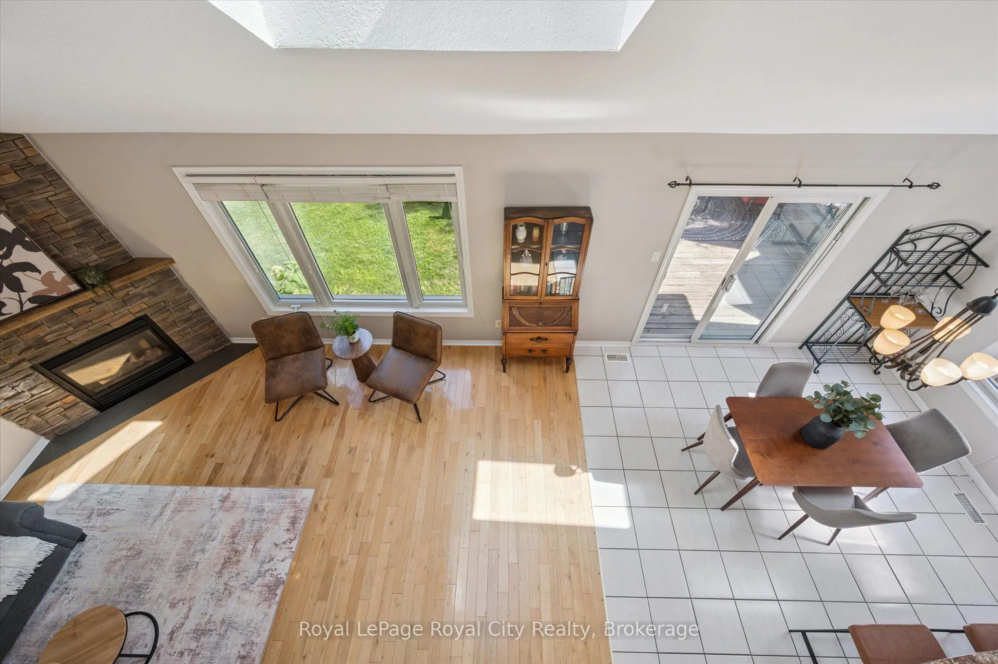 27 Oakridge Crescent