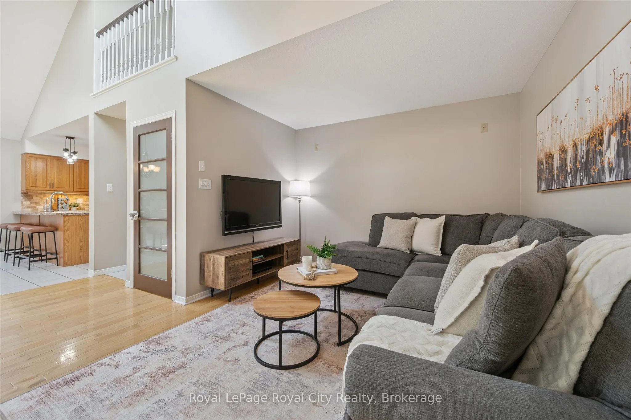 27 Oakridge Crescent