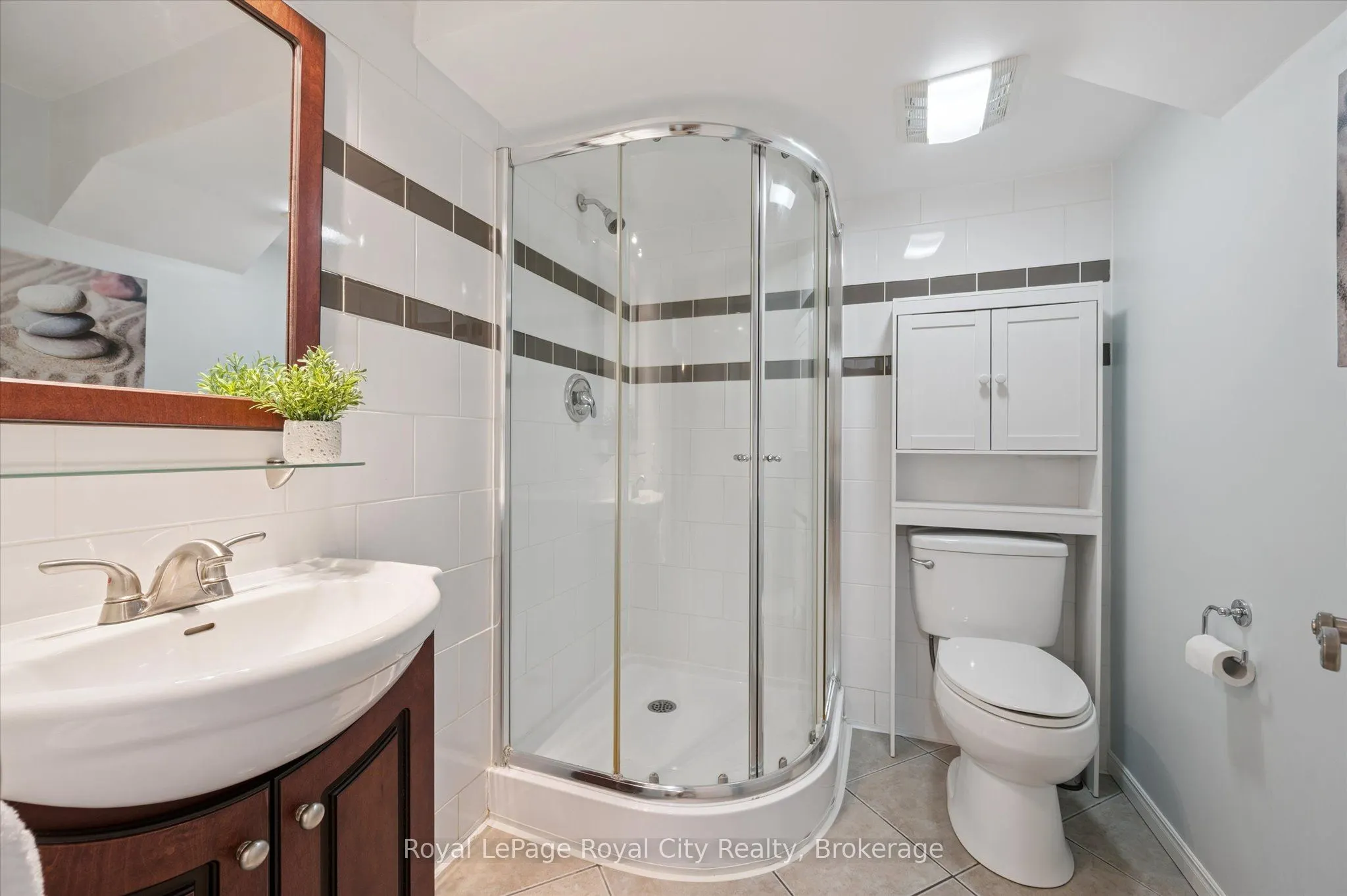 27 Oakridge Crescent