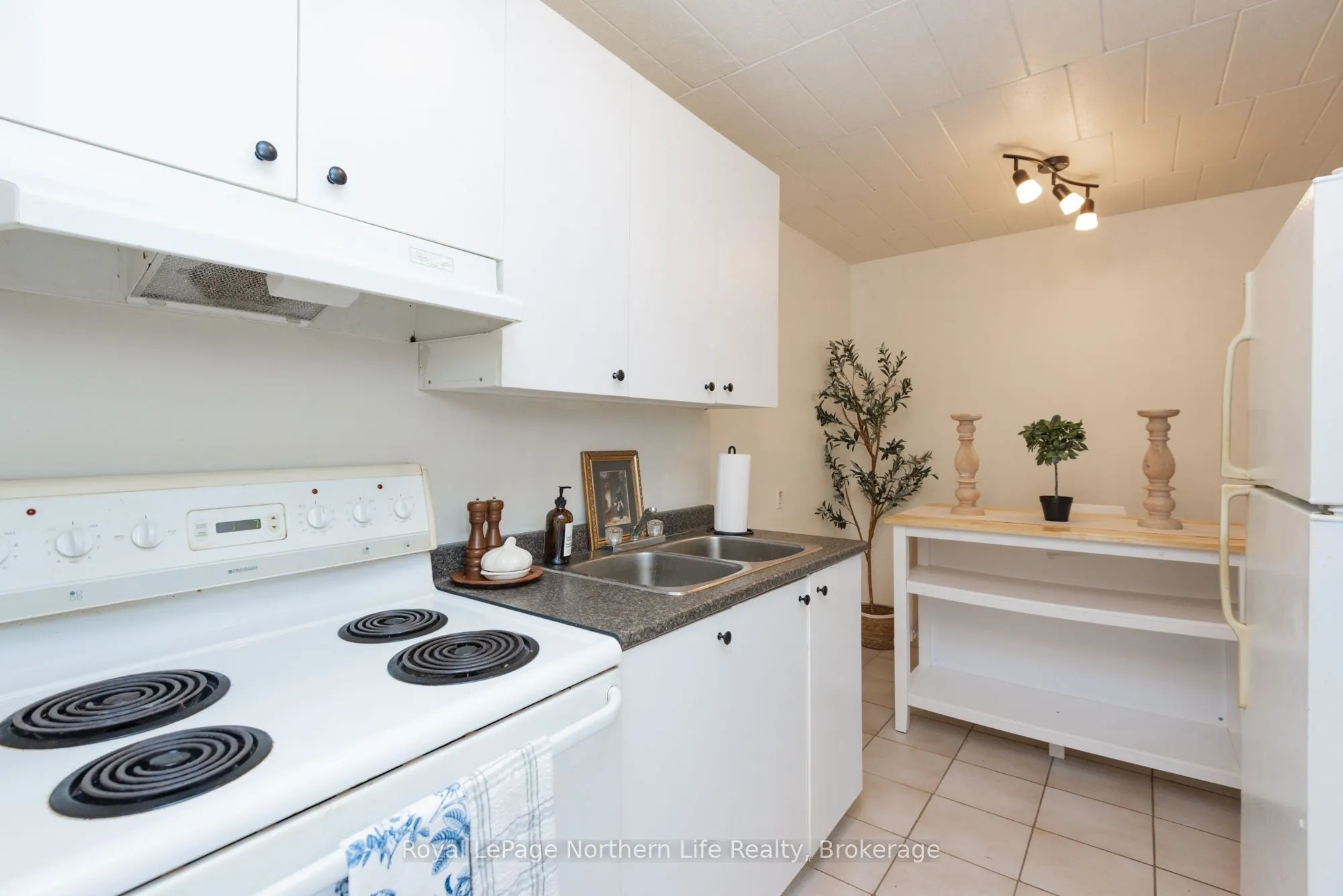 213 Leonard Street, #110