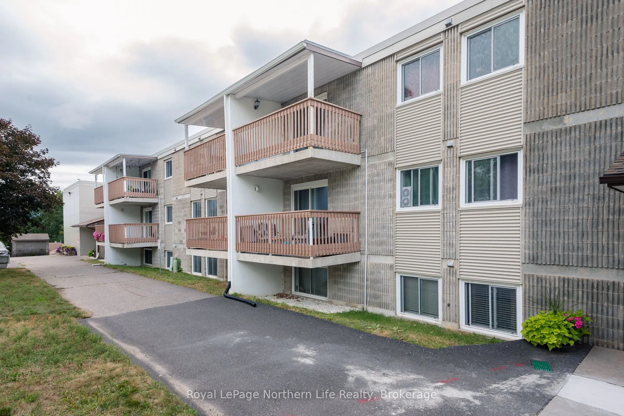 213 Leonard Street, #110