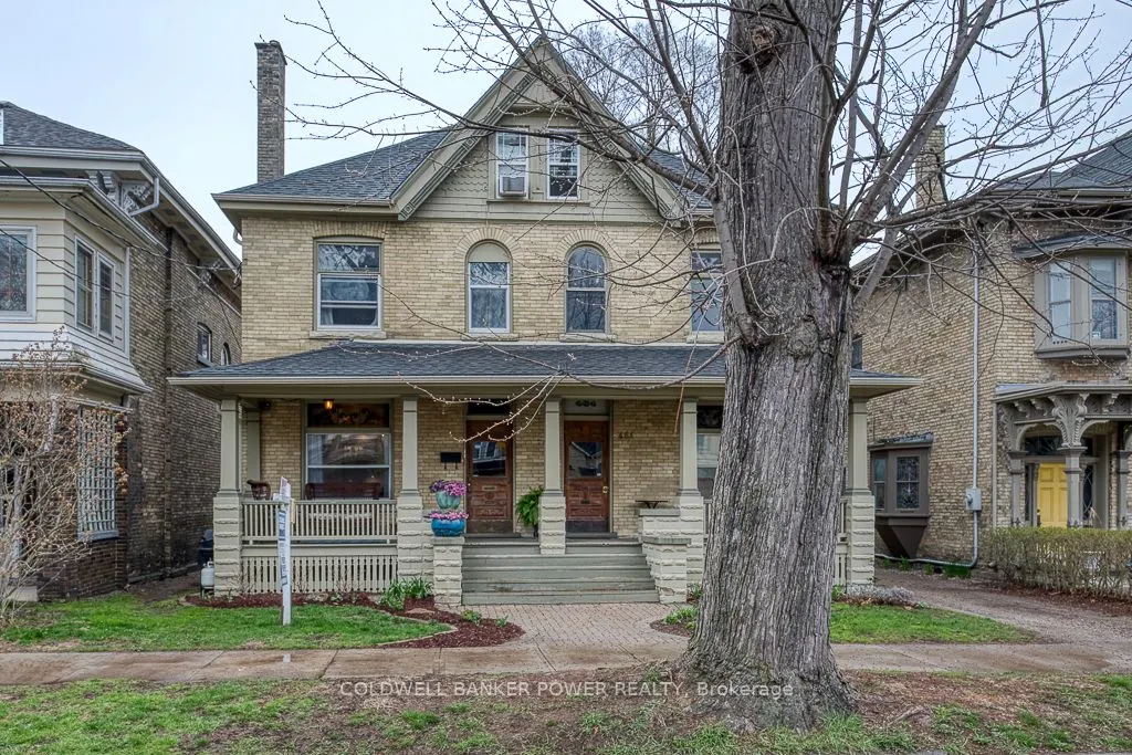 482 Princess Avenue