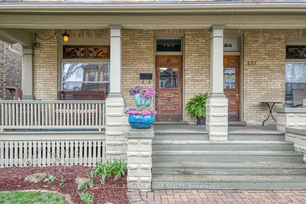 482 Princess Avenue
