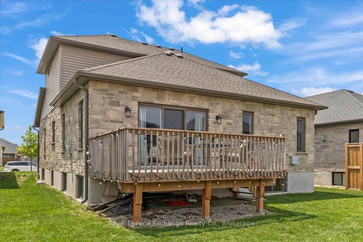 383 Northport Drive