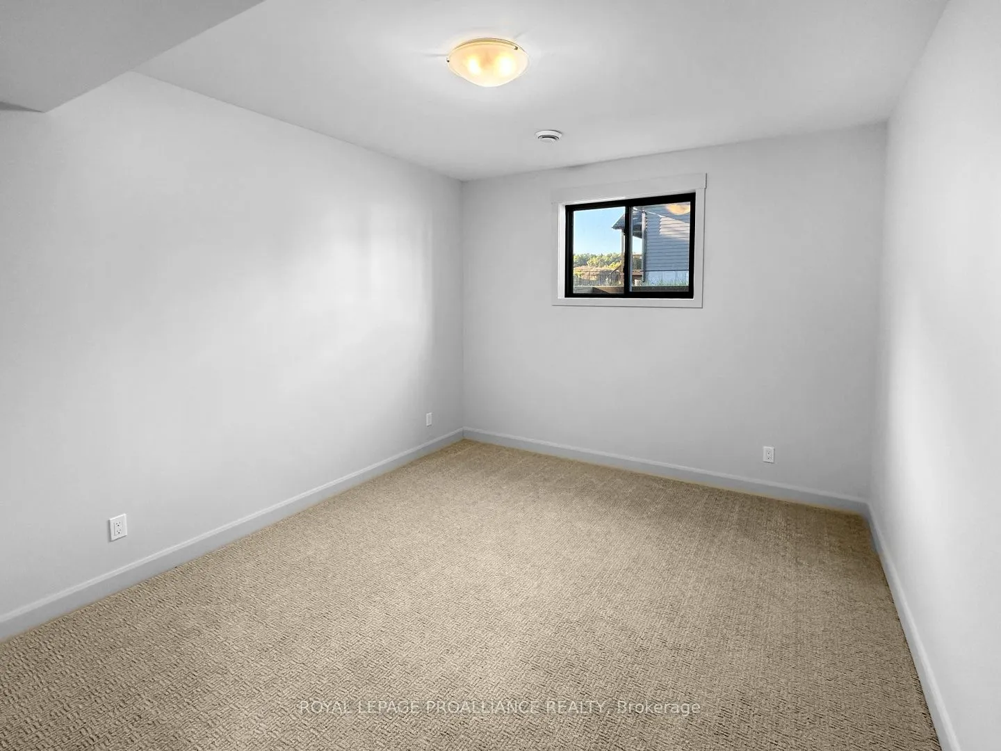 37 Deerview Drive