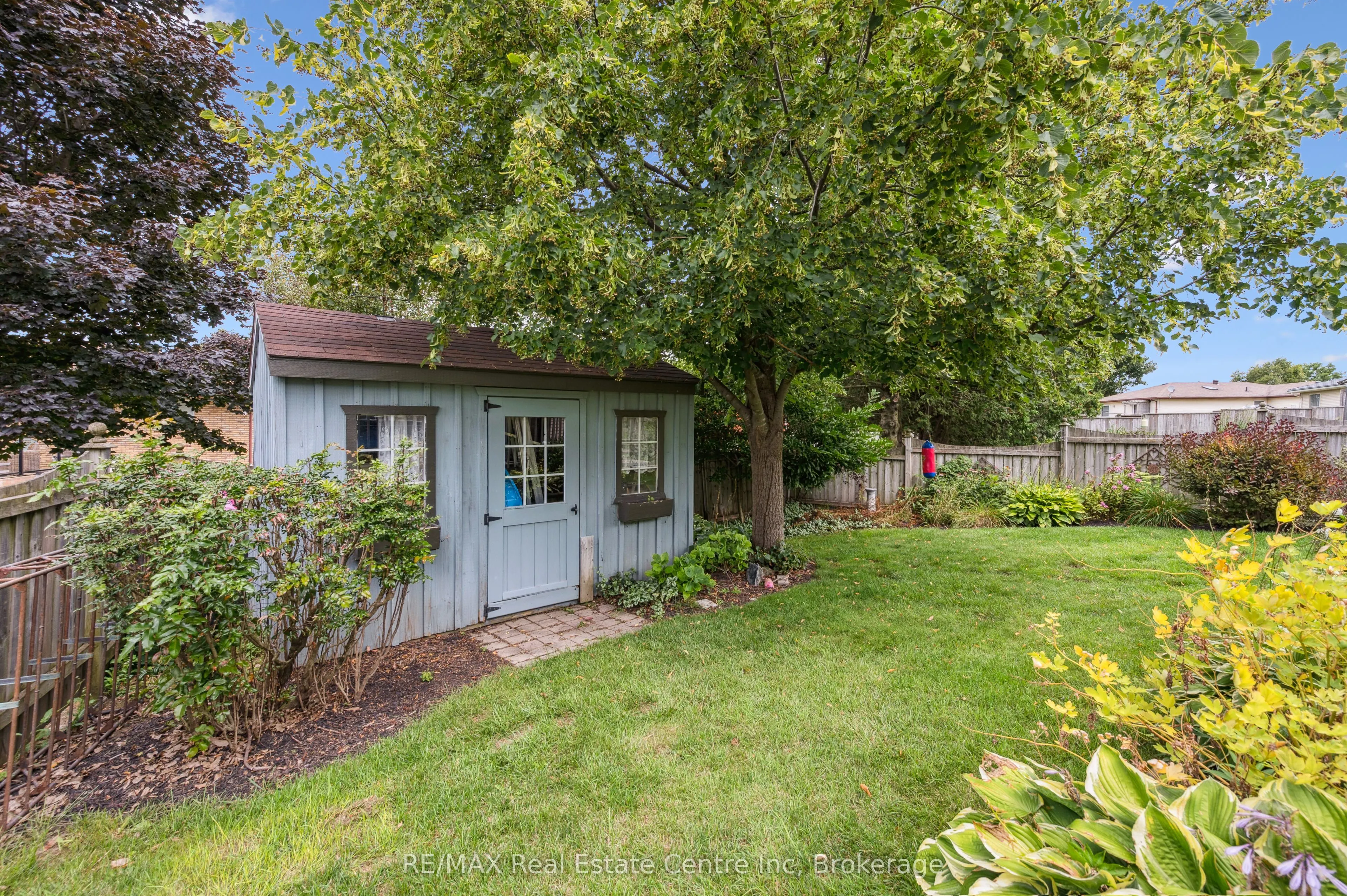 7 Eastview Drive
