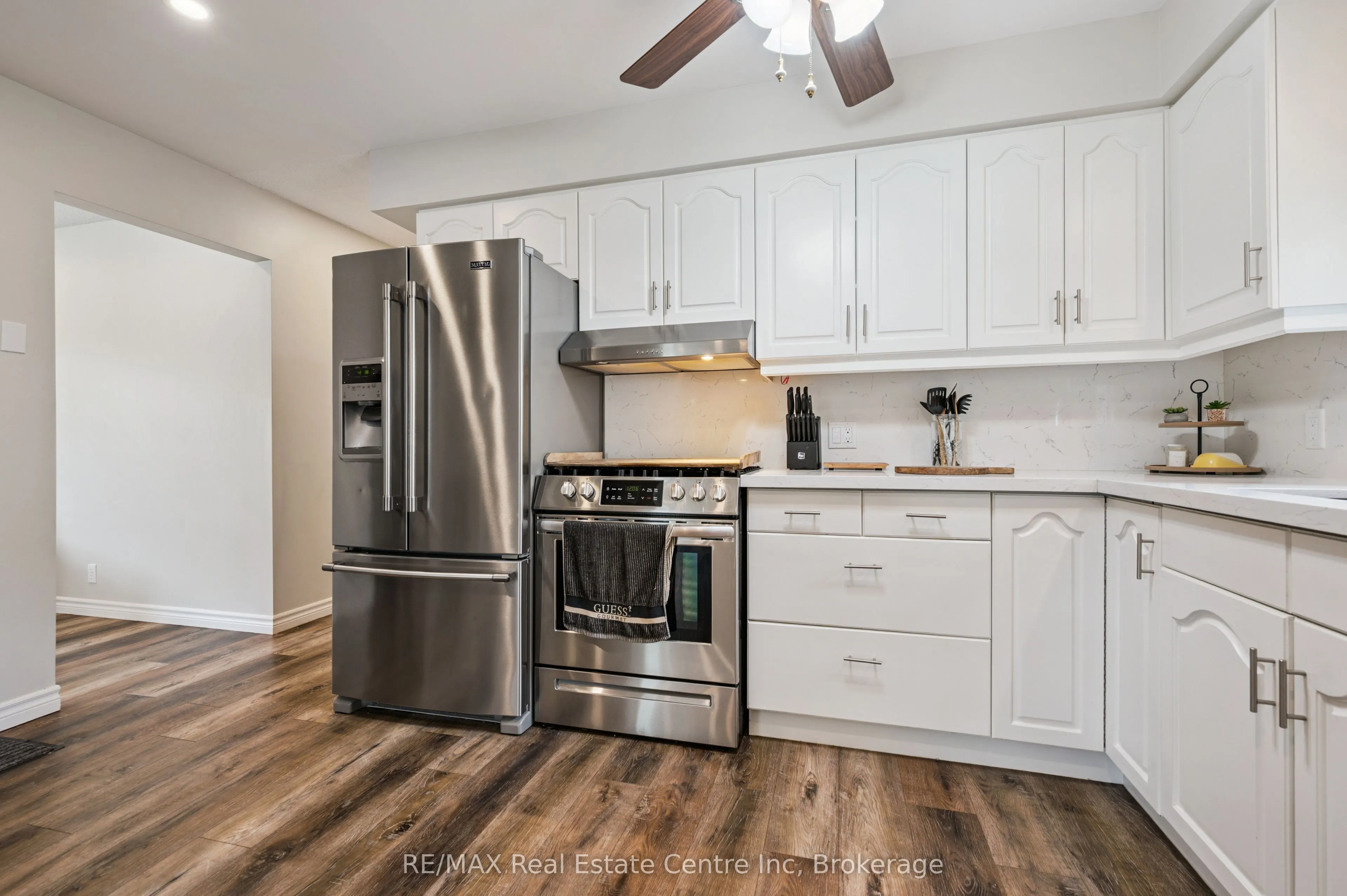 7 Eastview Drive