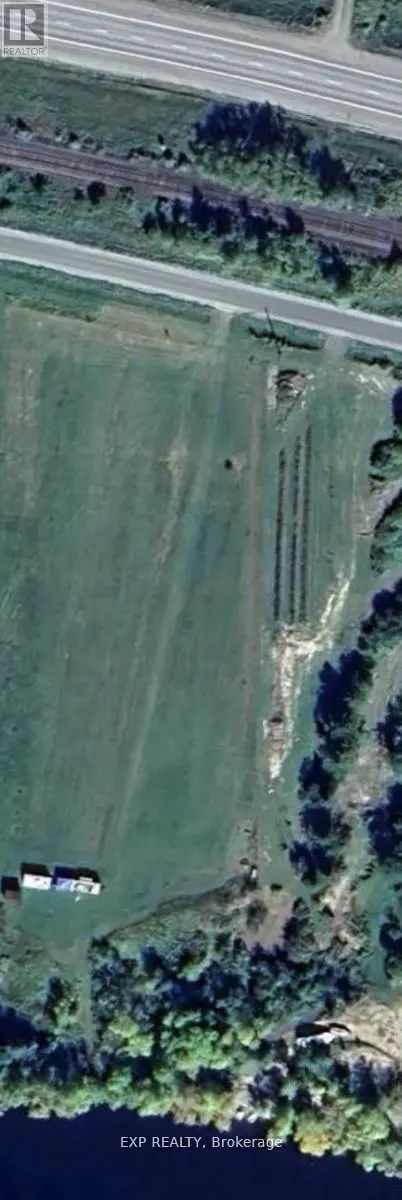 612 Old Highway 17