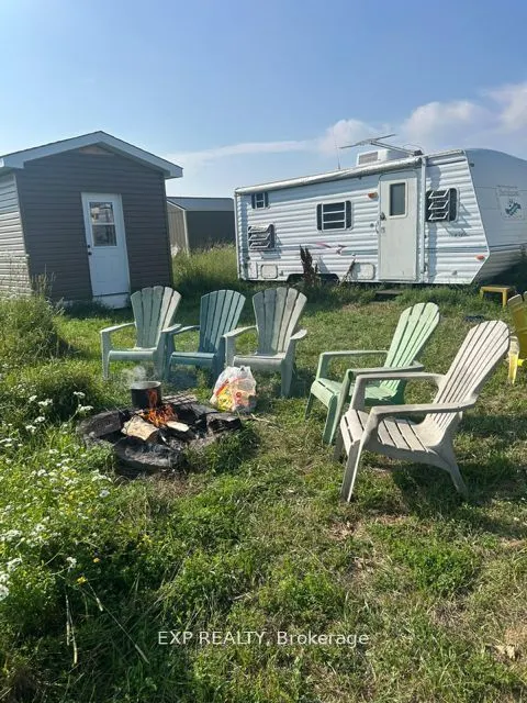 612 Old Highway 17