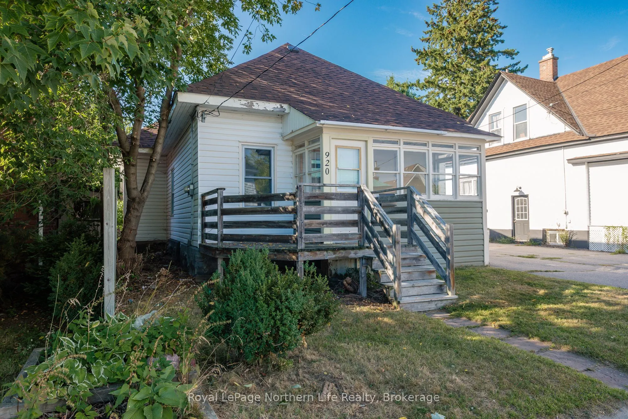 920 Fraser Street