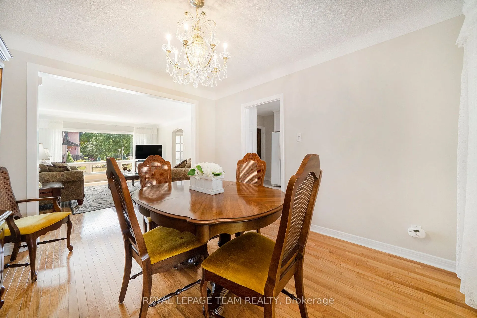 367 Ravenhill Avenue