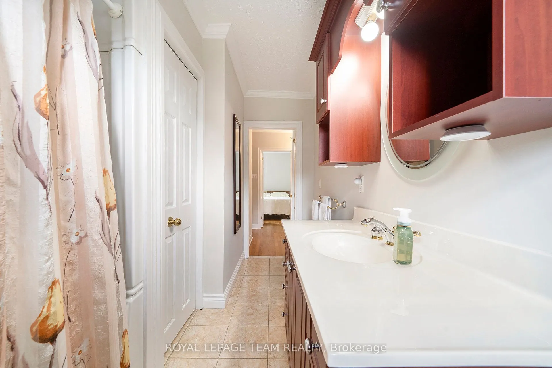 367 Ravenhill Avenue