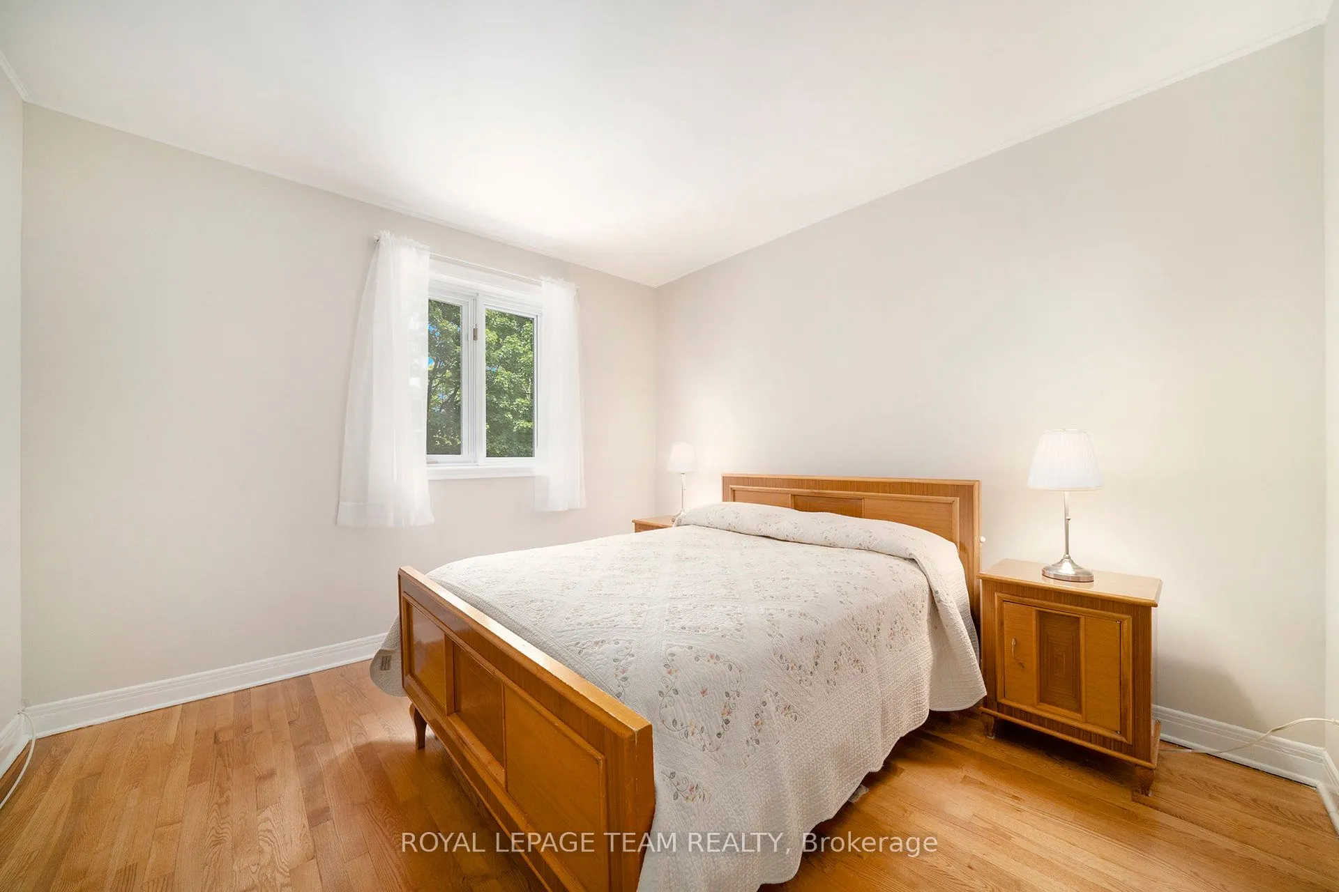 367 Ravenhill Avenue