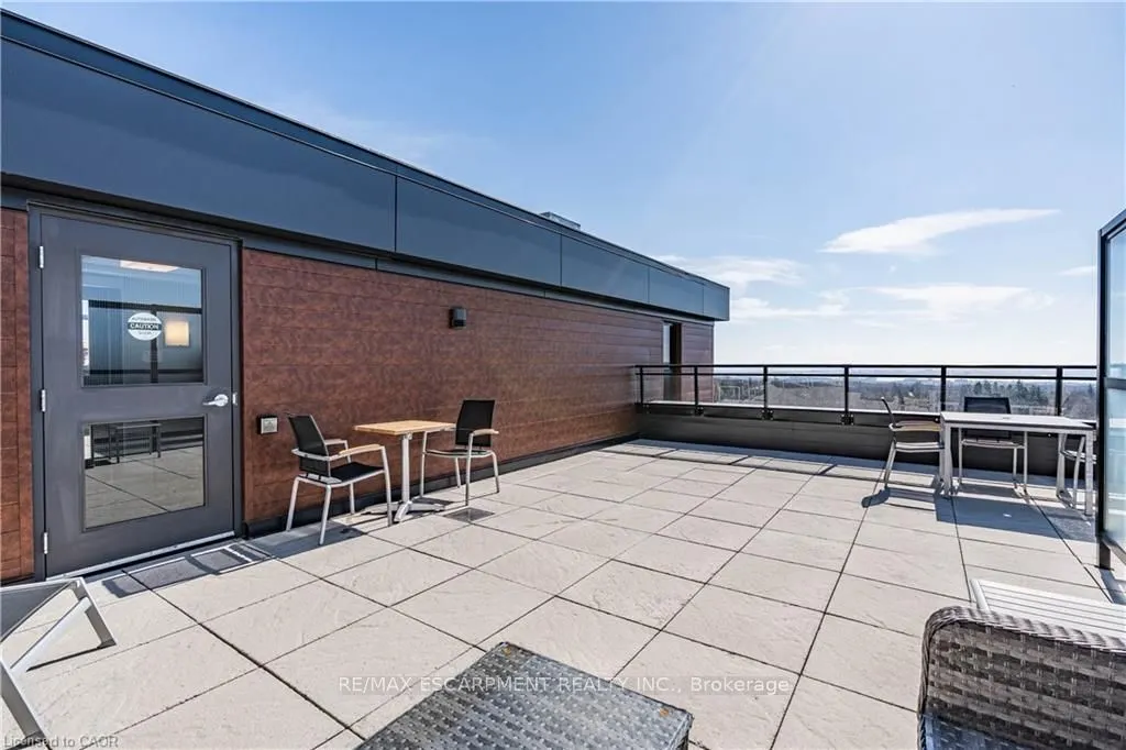 30 Hamilton Street S, #703