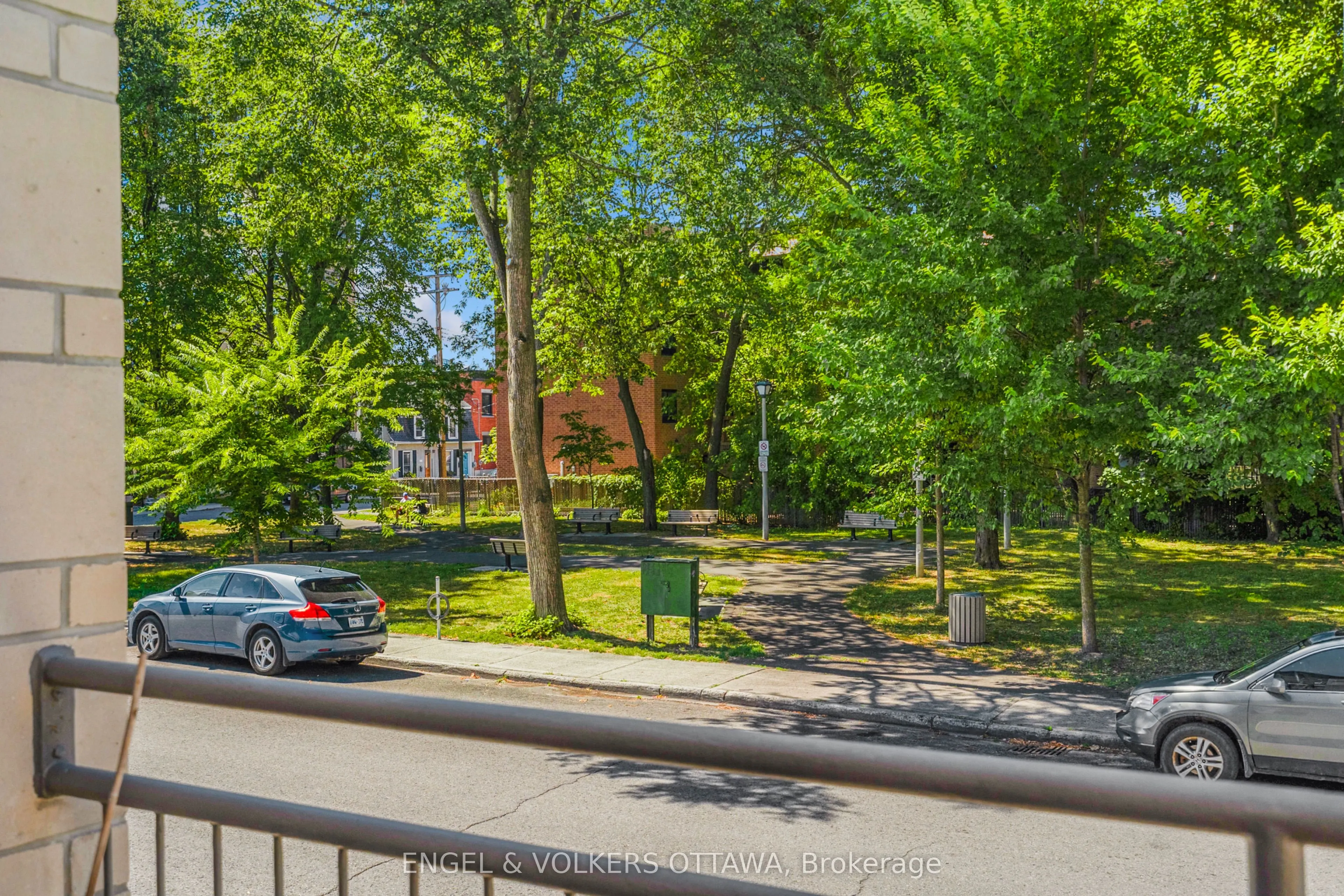 183 Cumberland Street, #B
