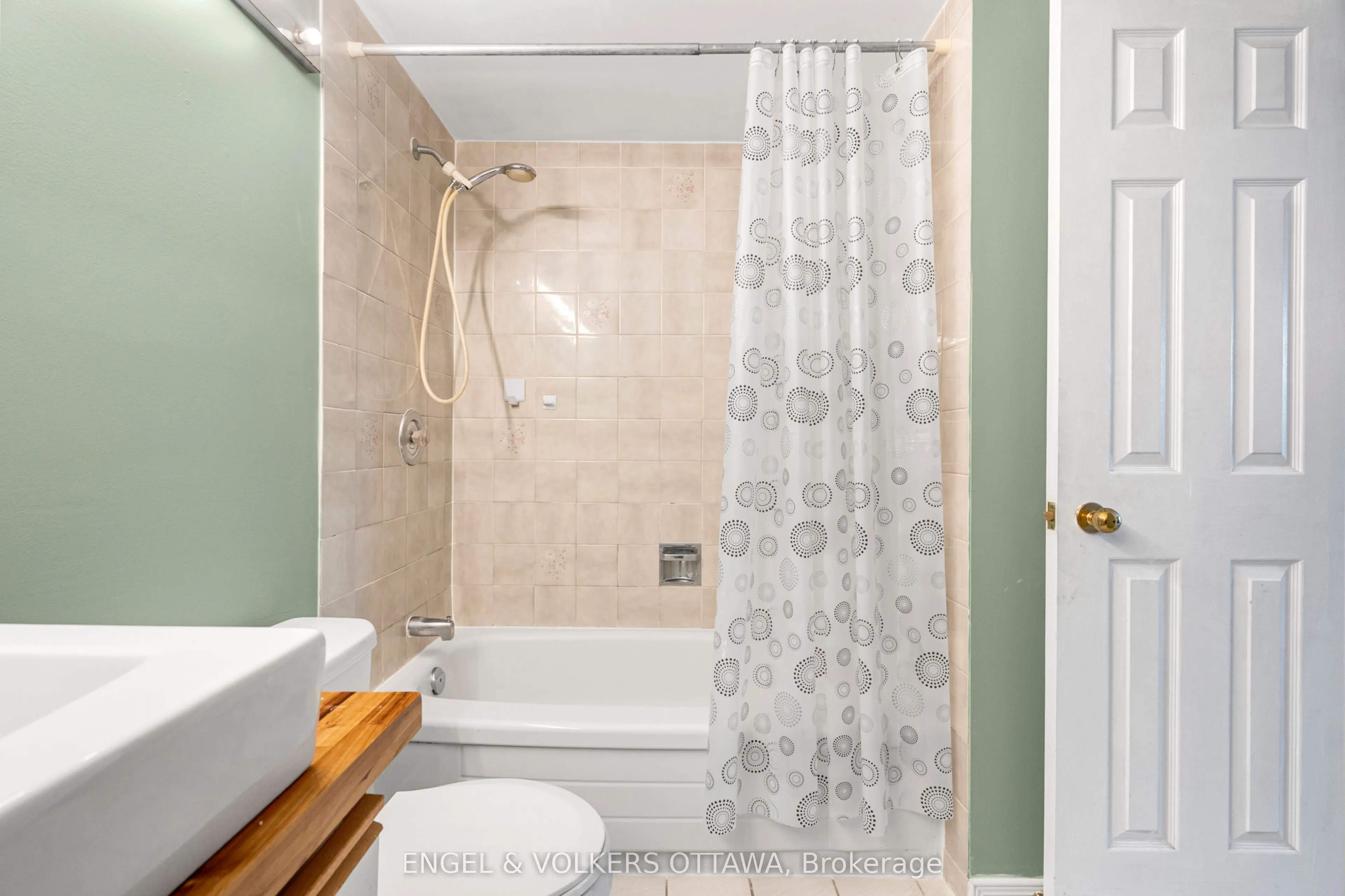 183 Cumberland Street, #B