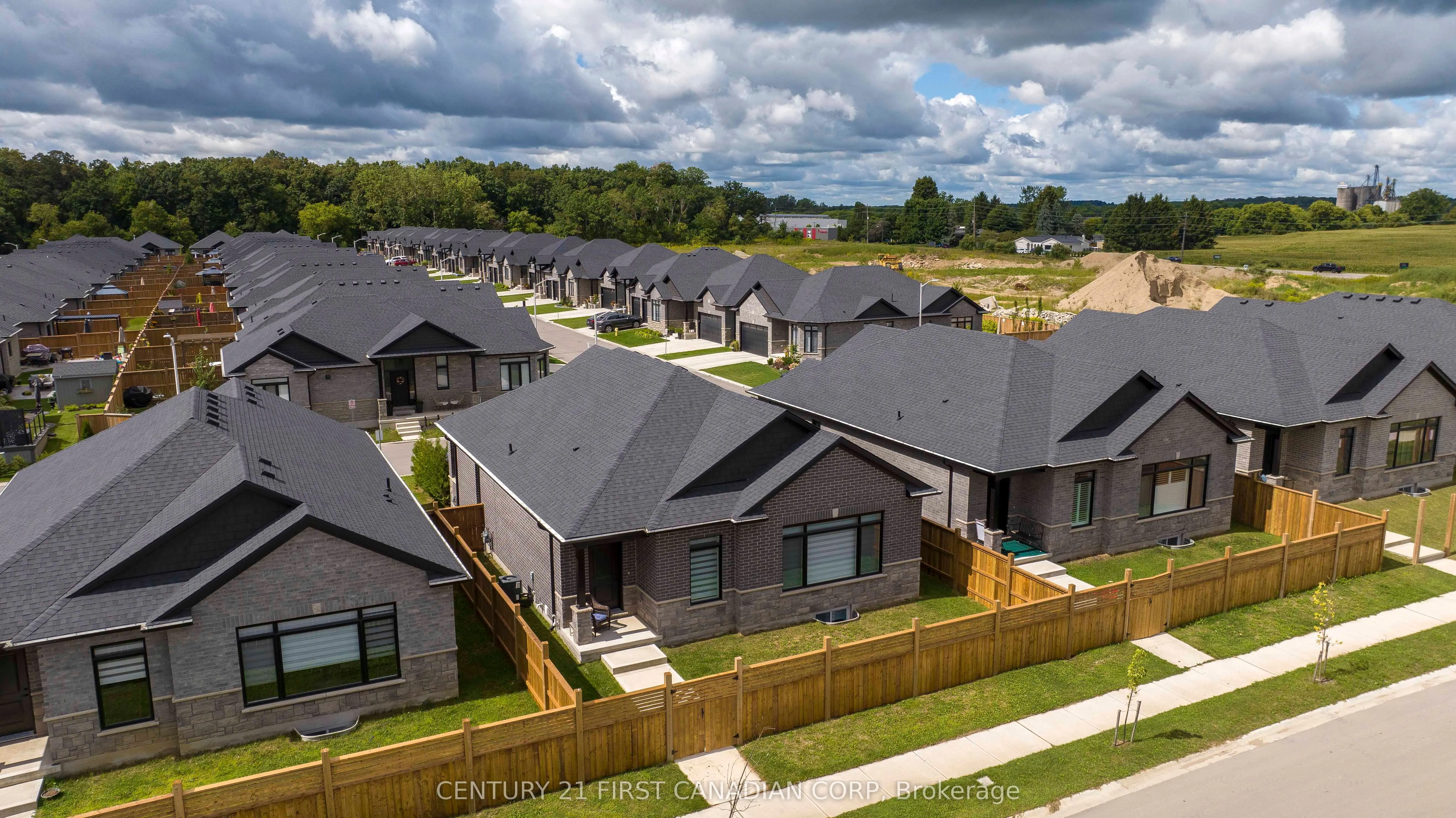 383 Daventry Way, #25