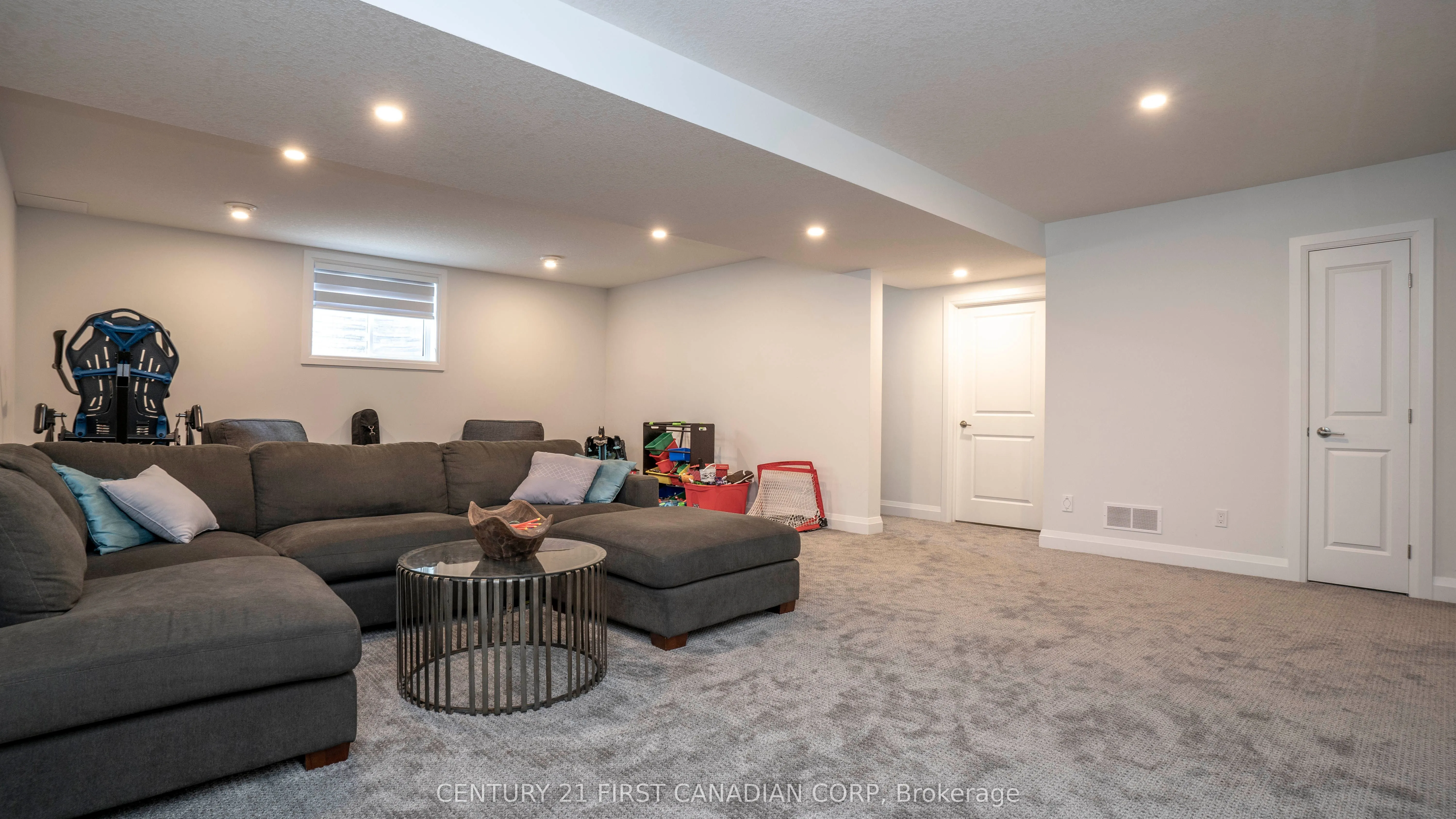 383 Daventry Way, #25