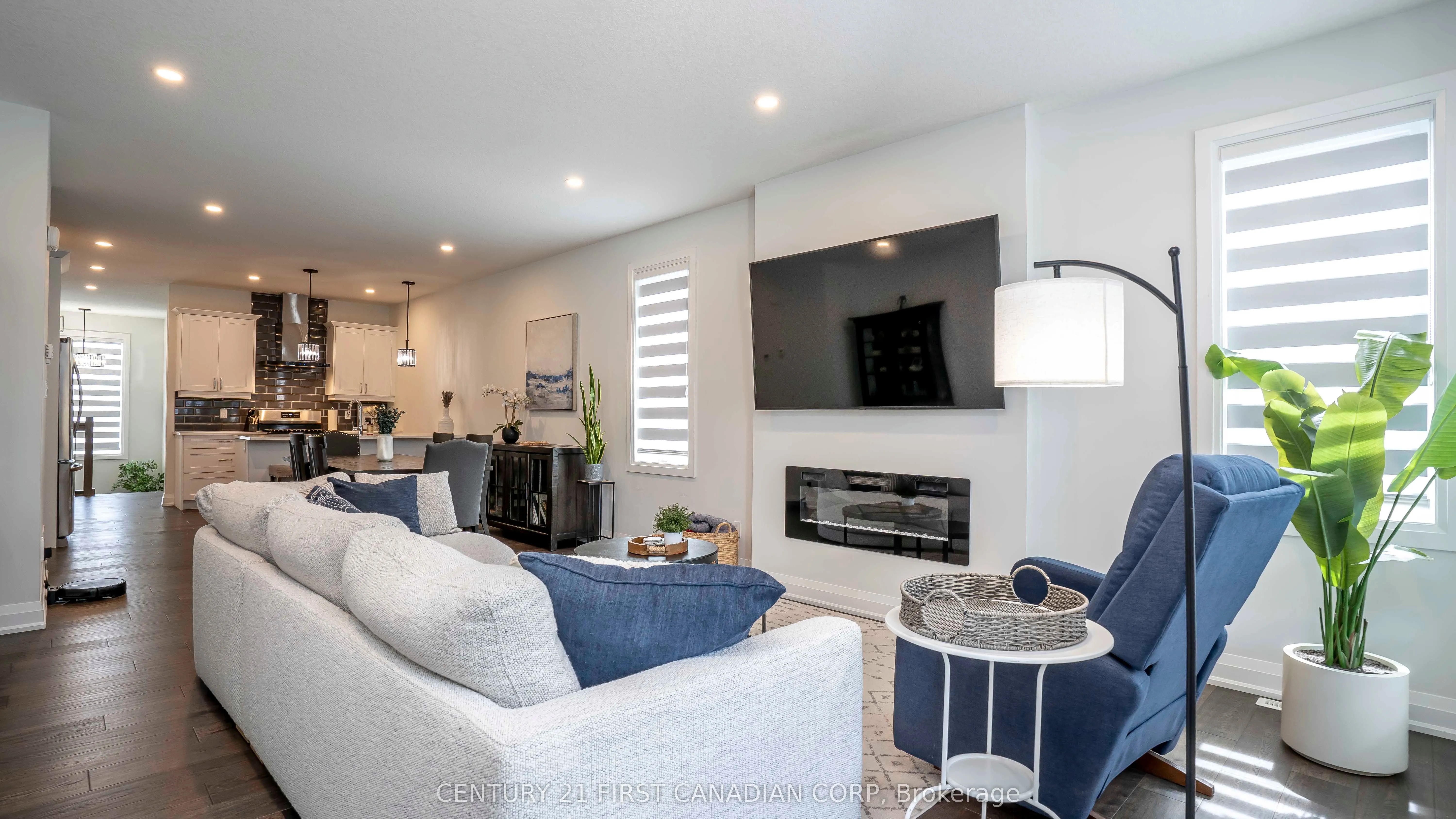 383 Daventry Way, #25