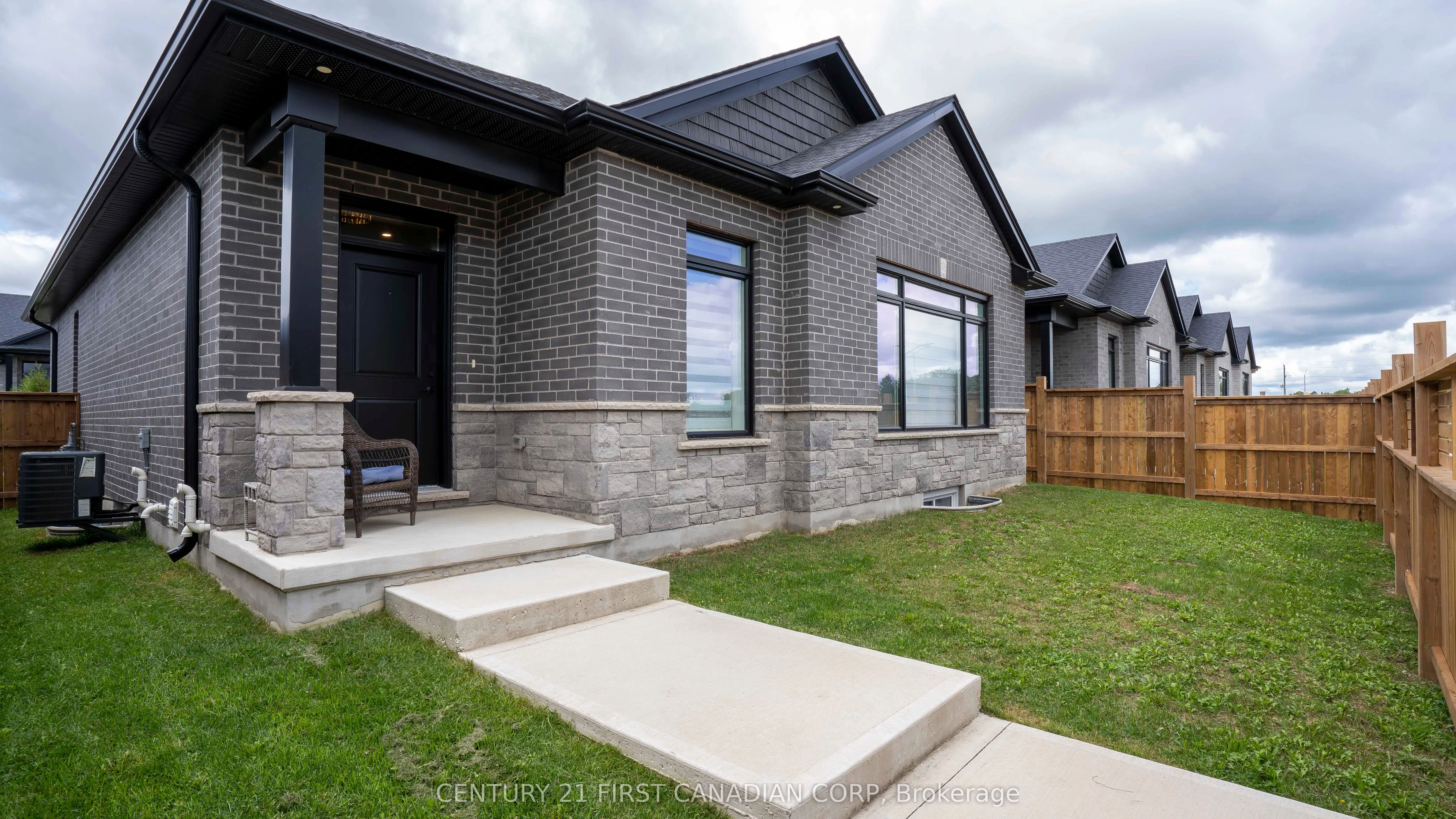 383 Daventry Way, #25