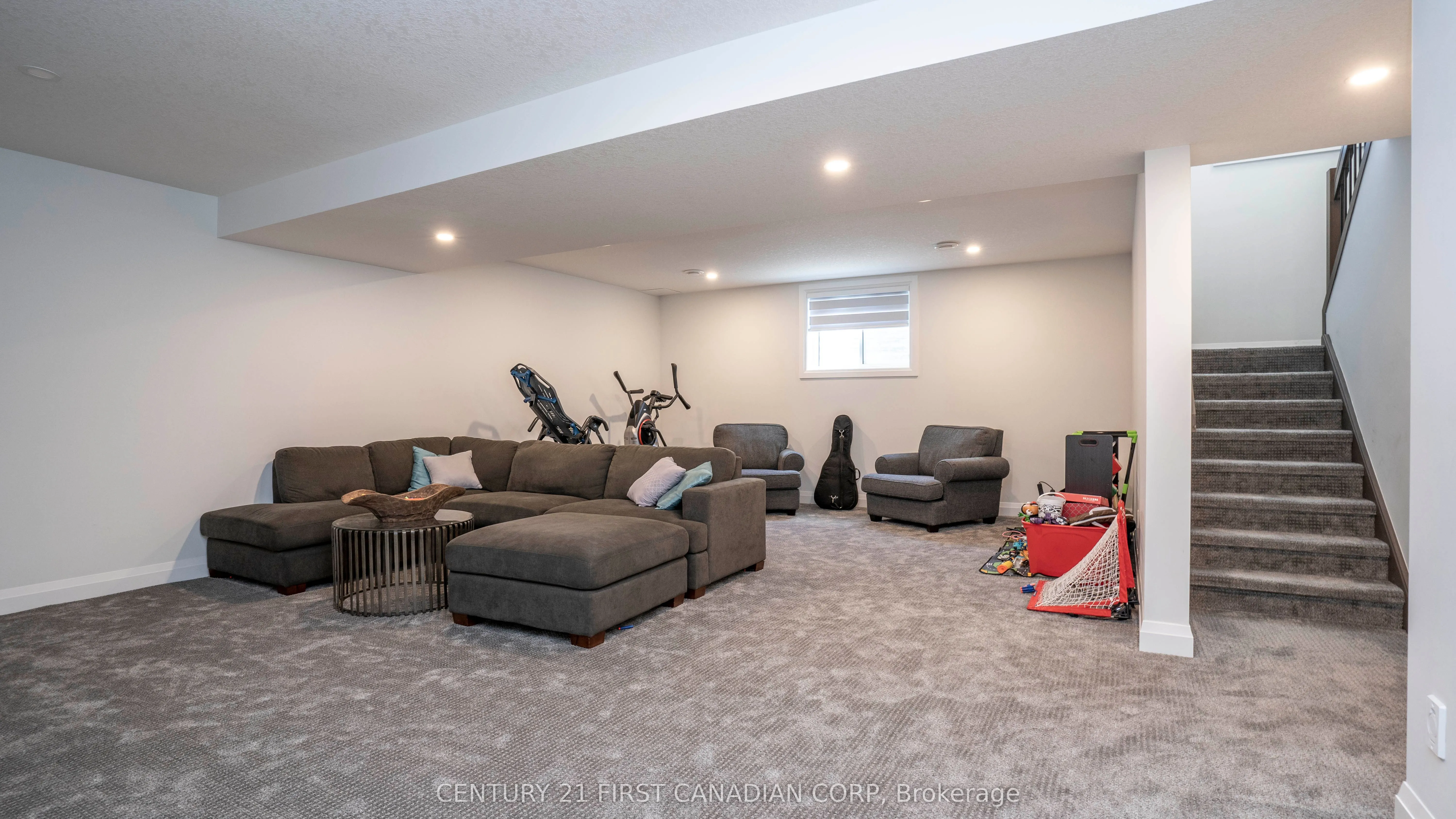 383 Daventry Way, #25