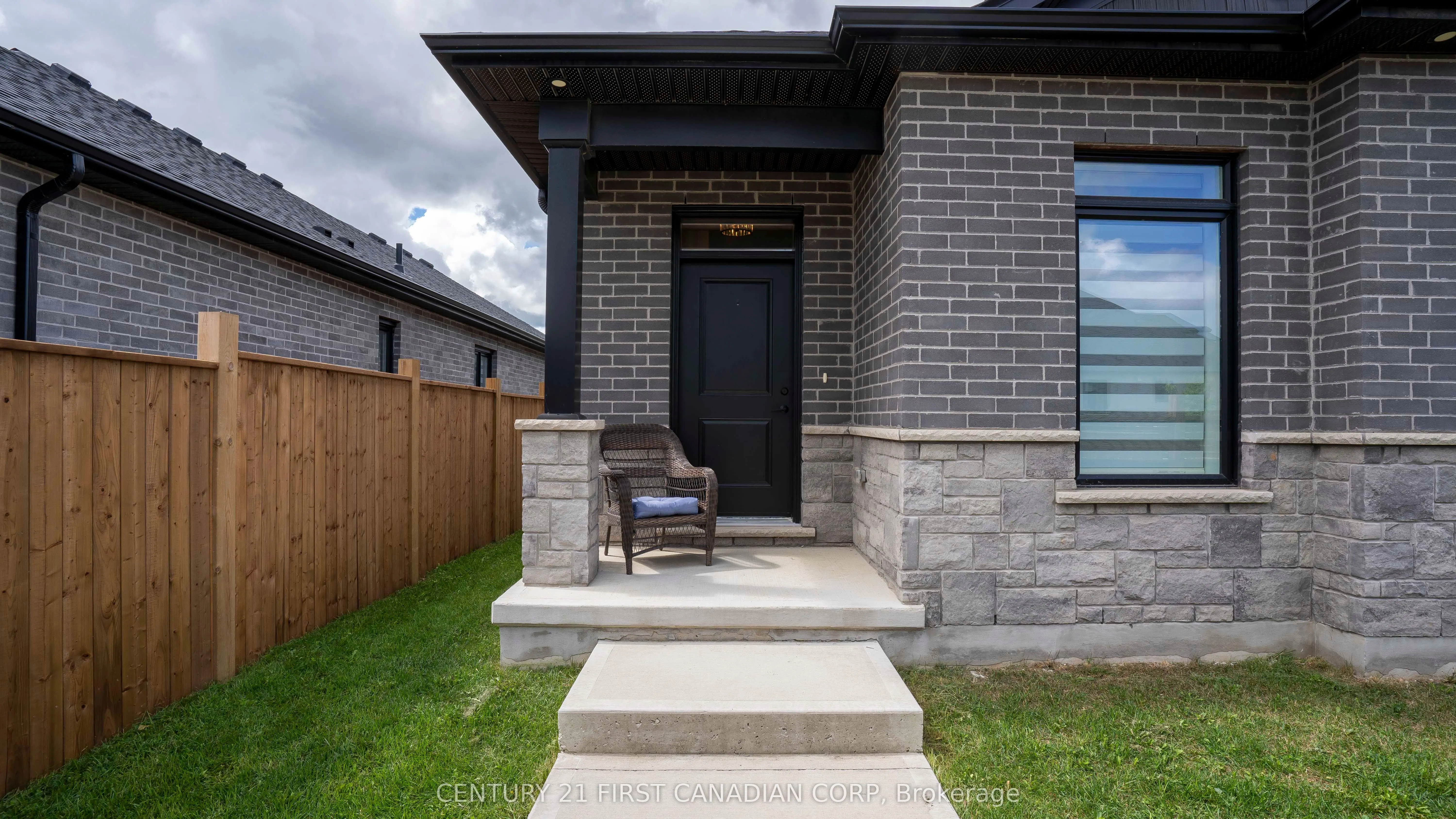 383 Daventry Way, #25