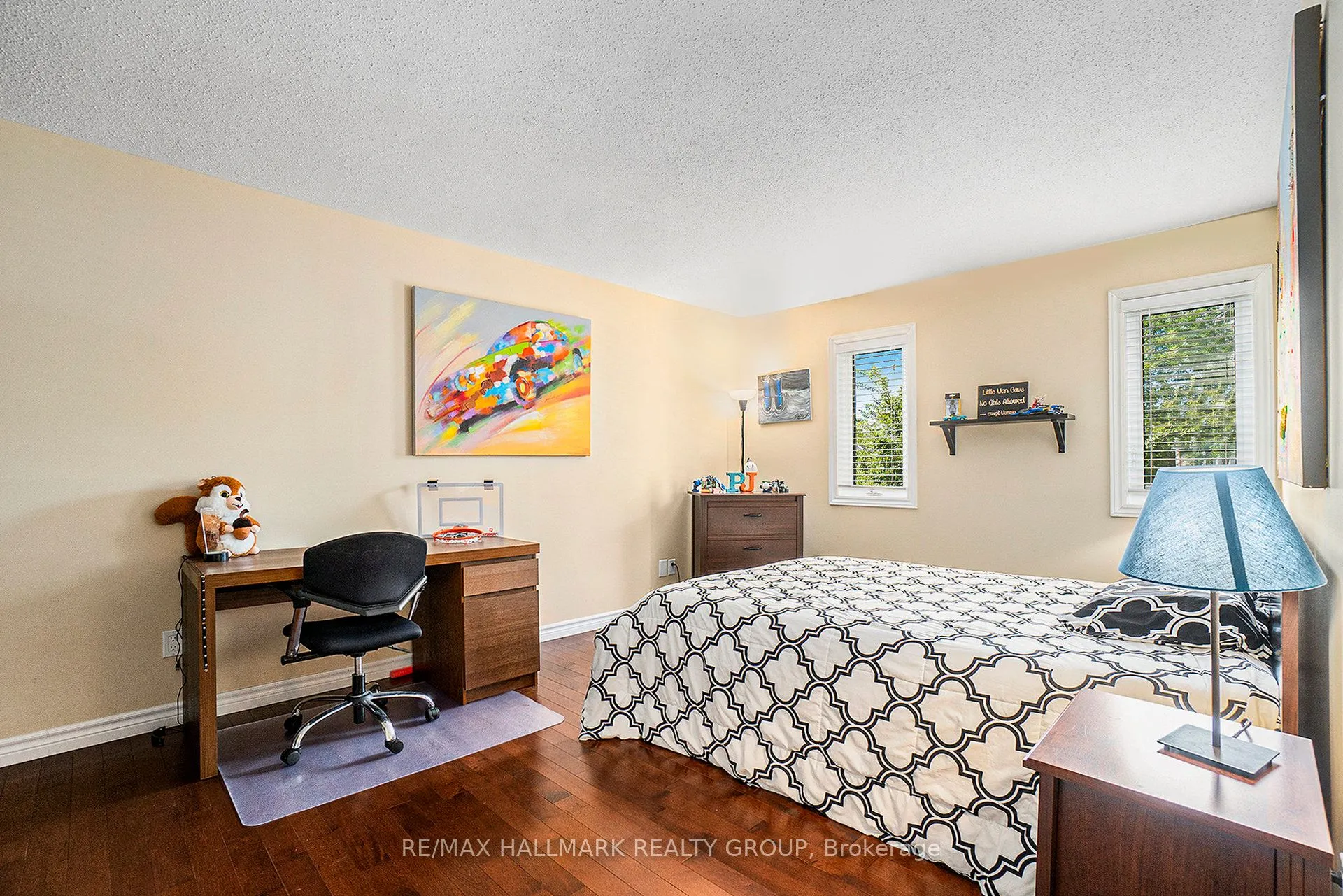 11 Ellisson Way