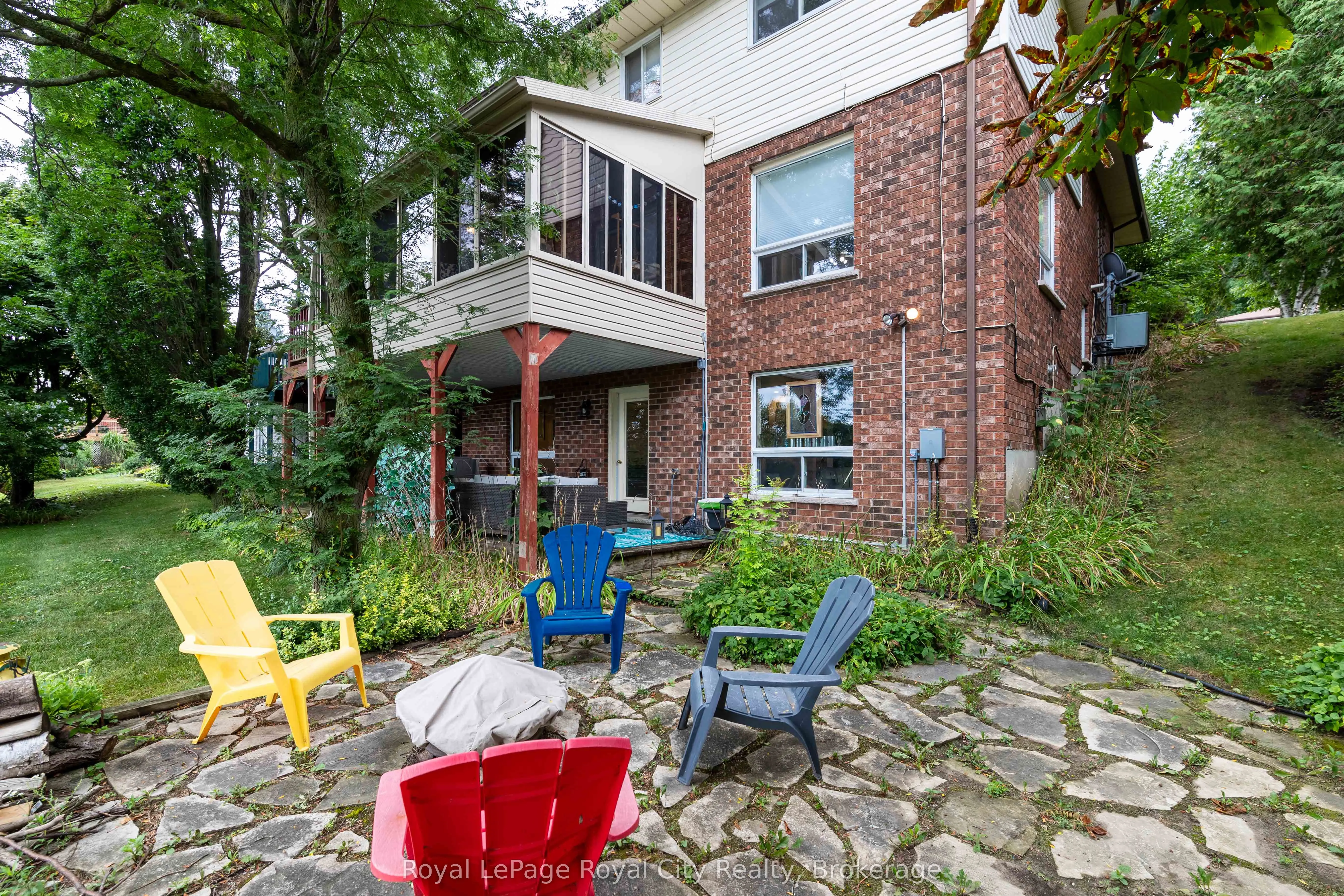 365 Wellington Street