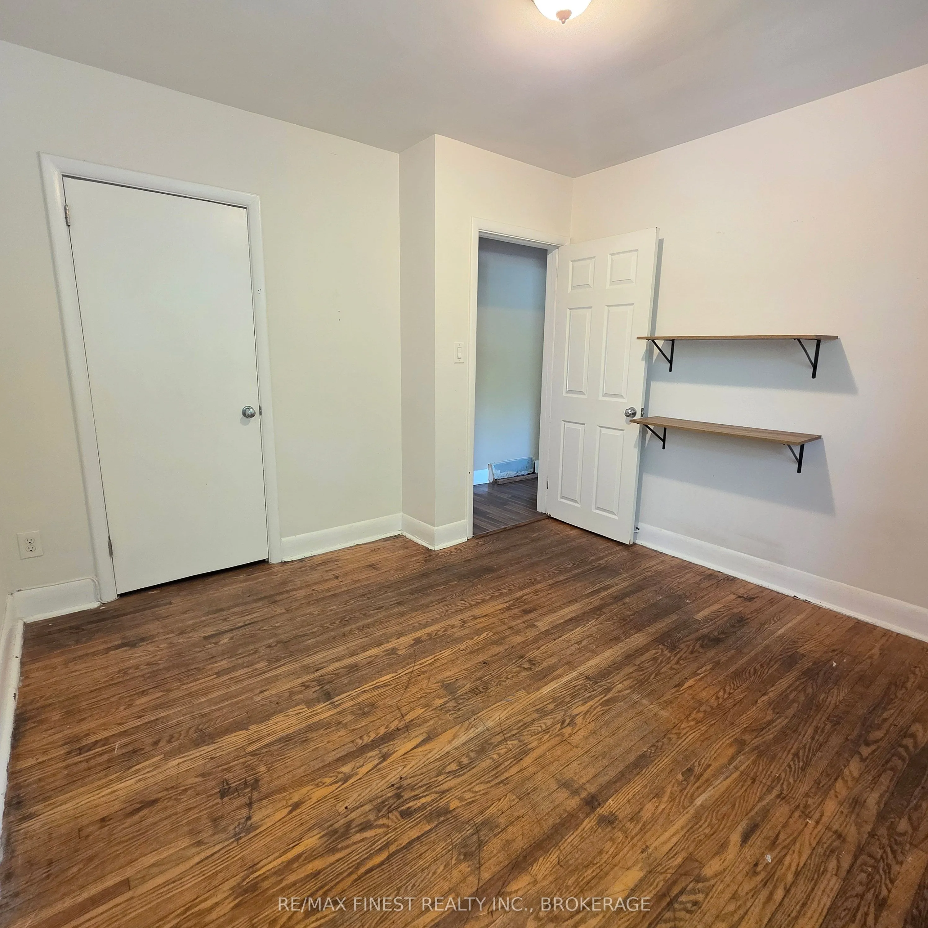 606 Brock Street