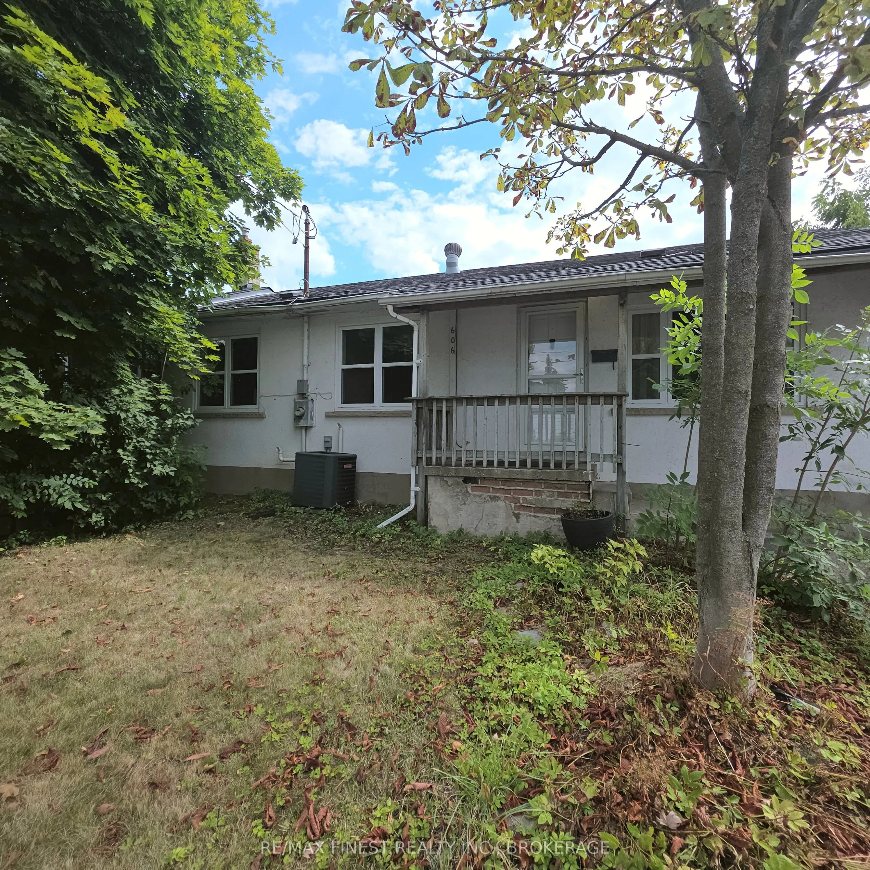 606 Brock Street