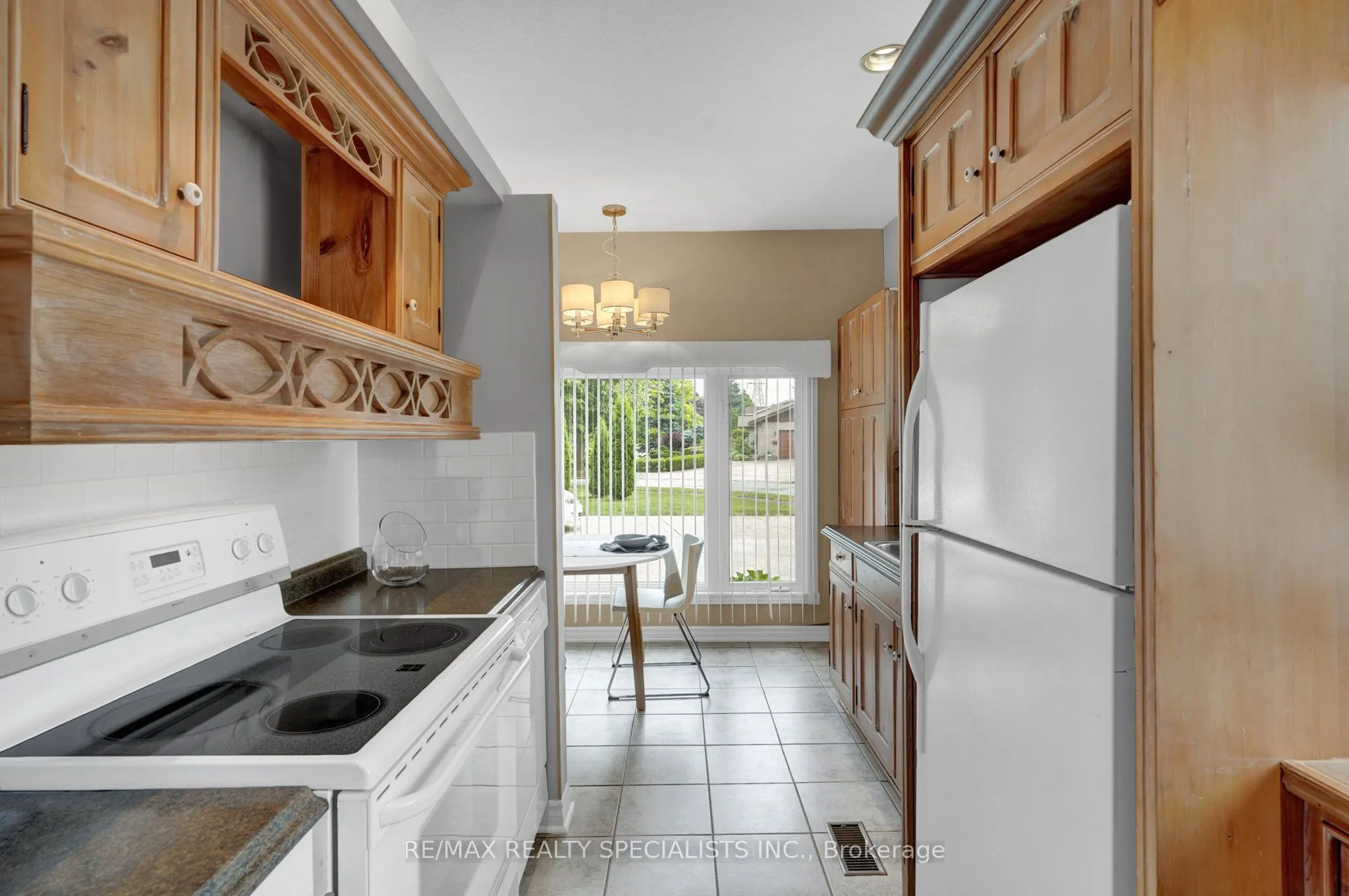 7103 BURBANK Crescent