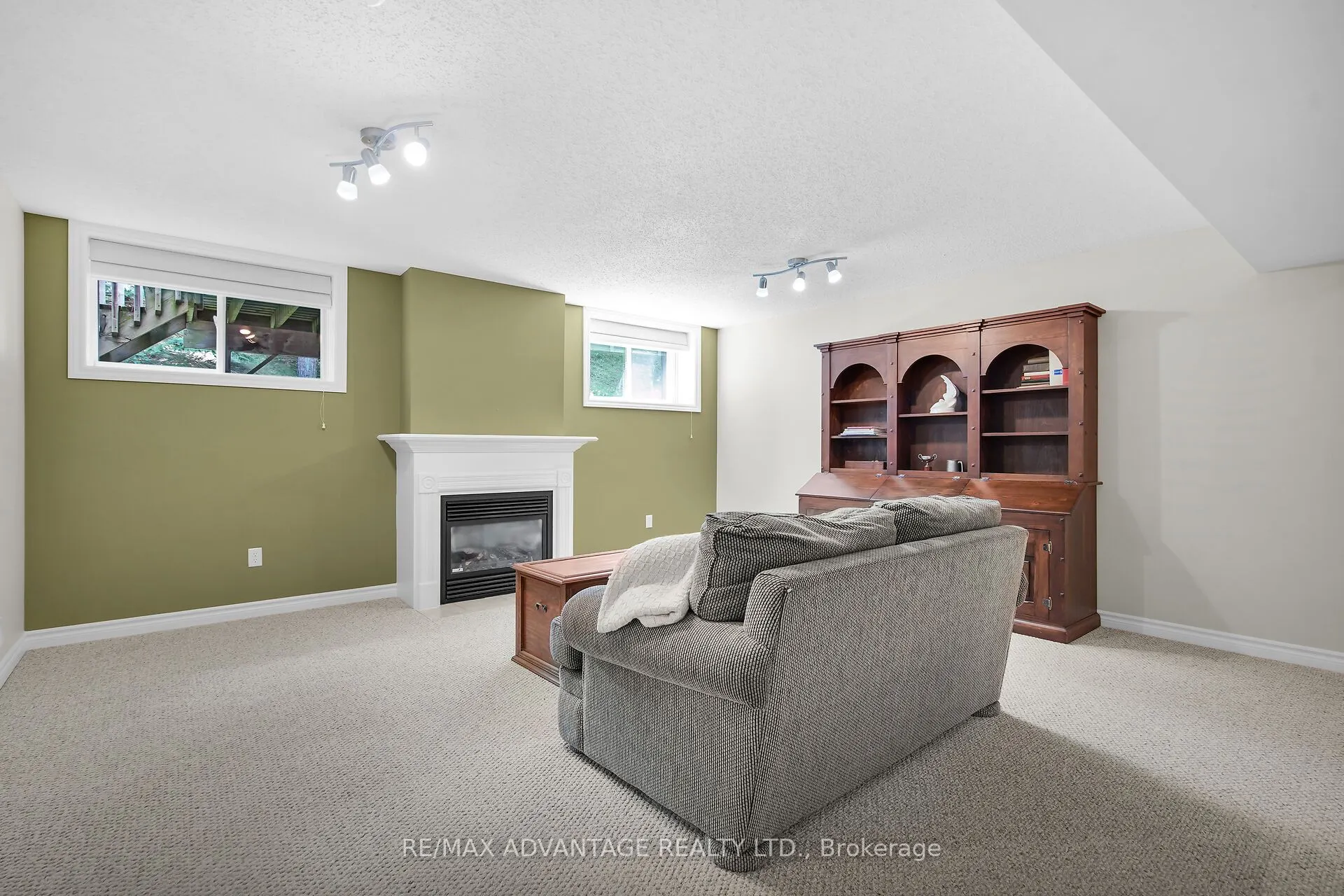 869 Whetherfield Street, #73