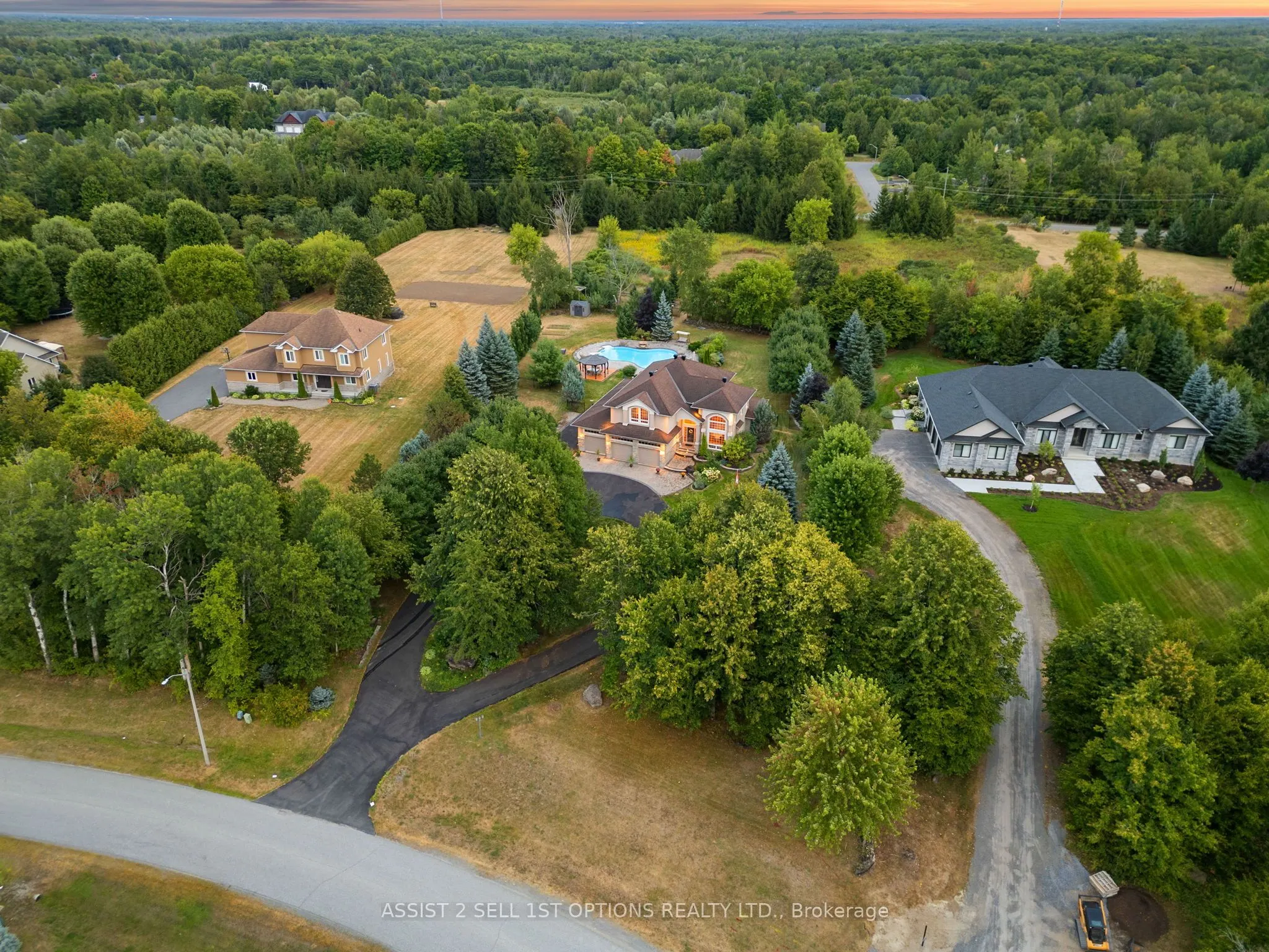 6370 Deer Valley Crescent