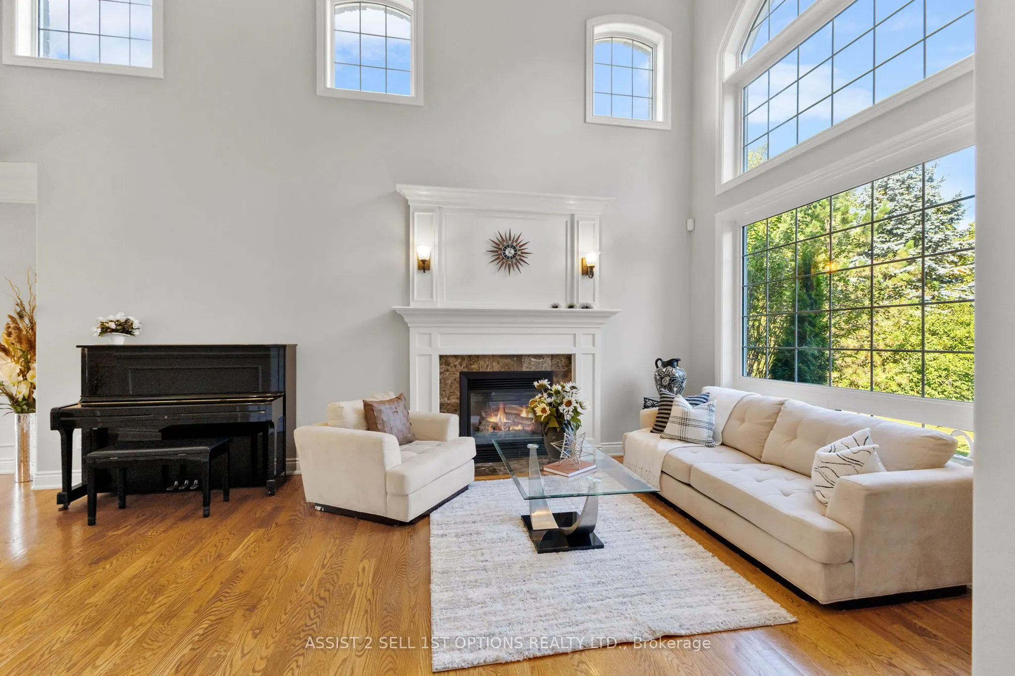 6370 Deer Valley Crescent