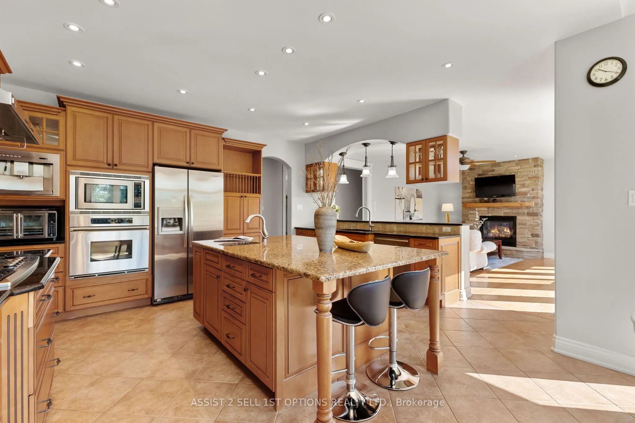6370 Deer Valley Crescent