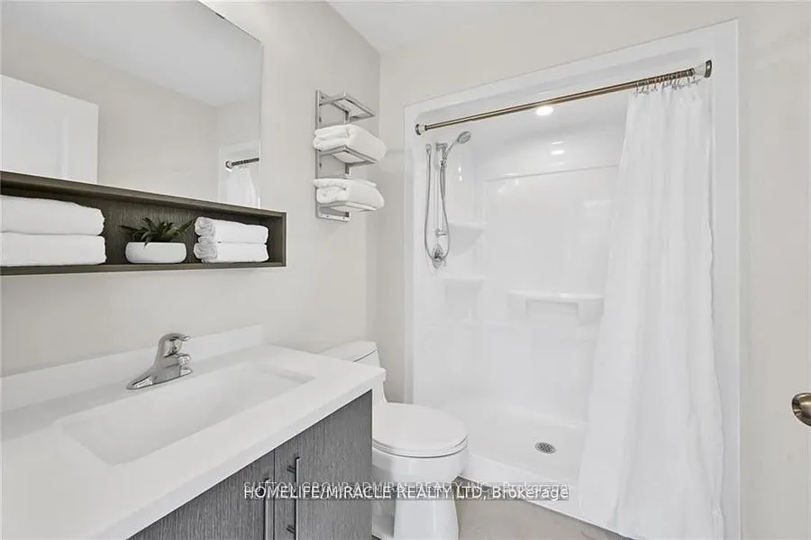 2750 King Street E, #213