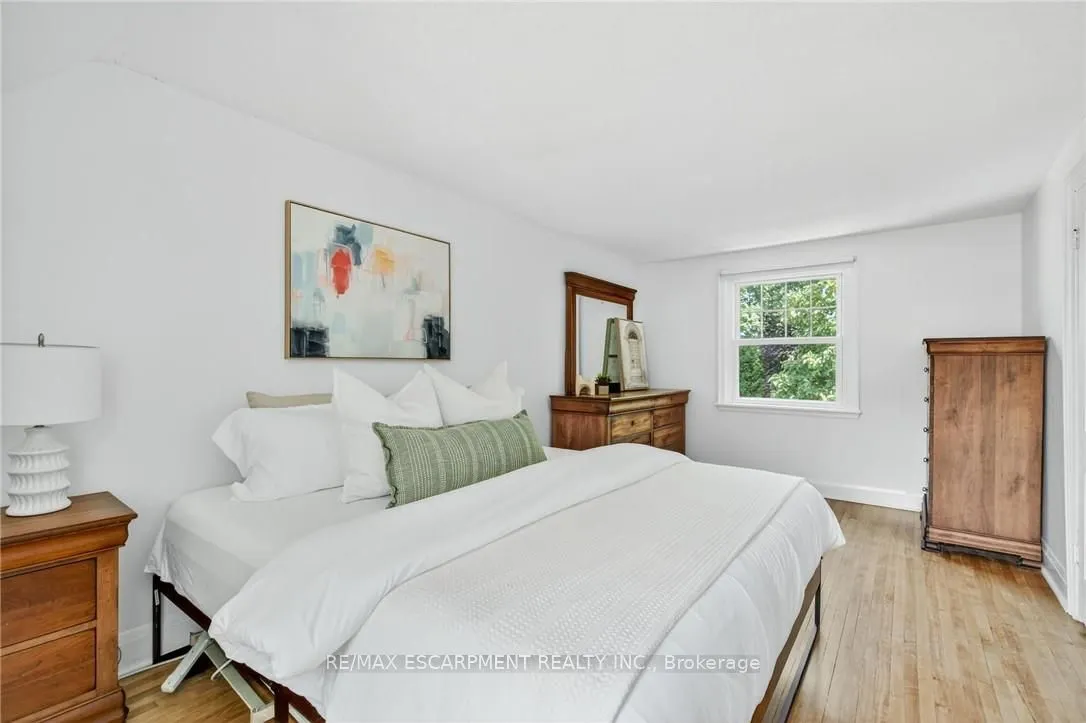 131 ROSEDALE Avenue