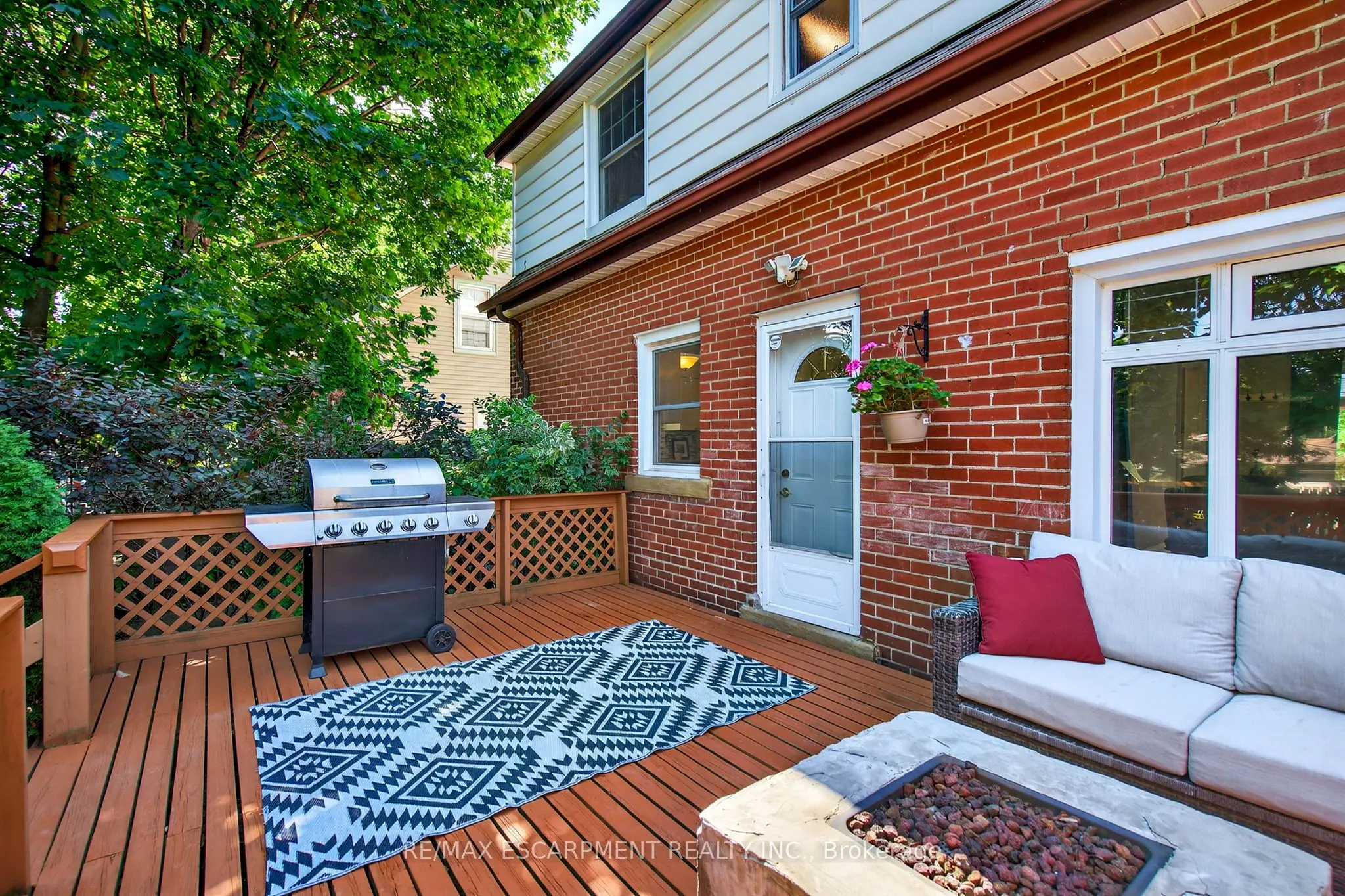 131 ROSEDALE Avenue