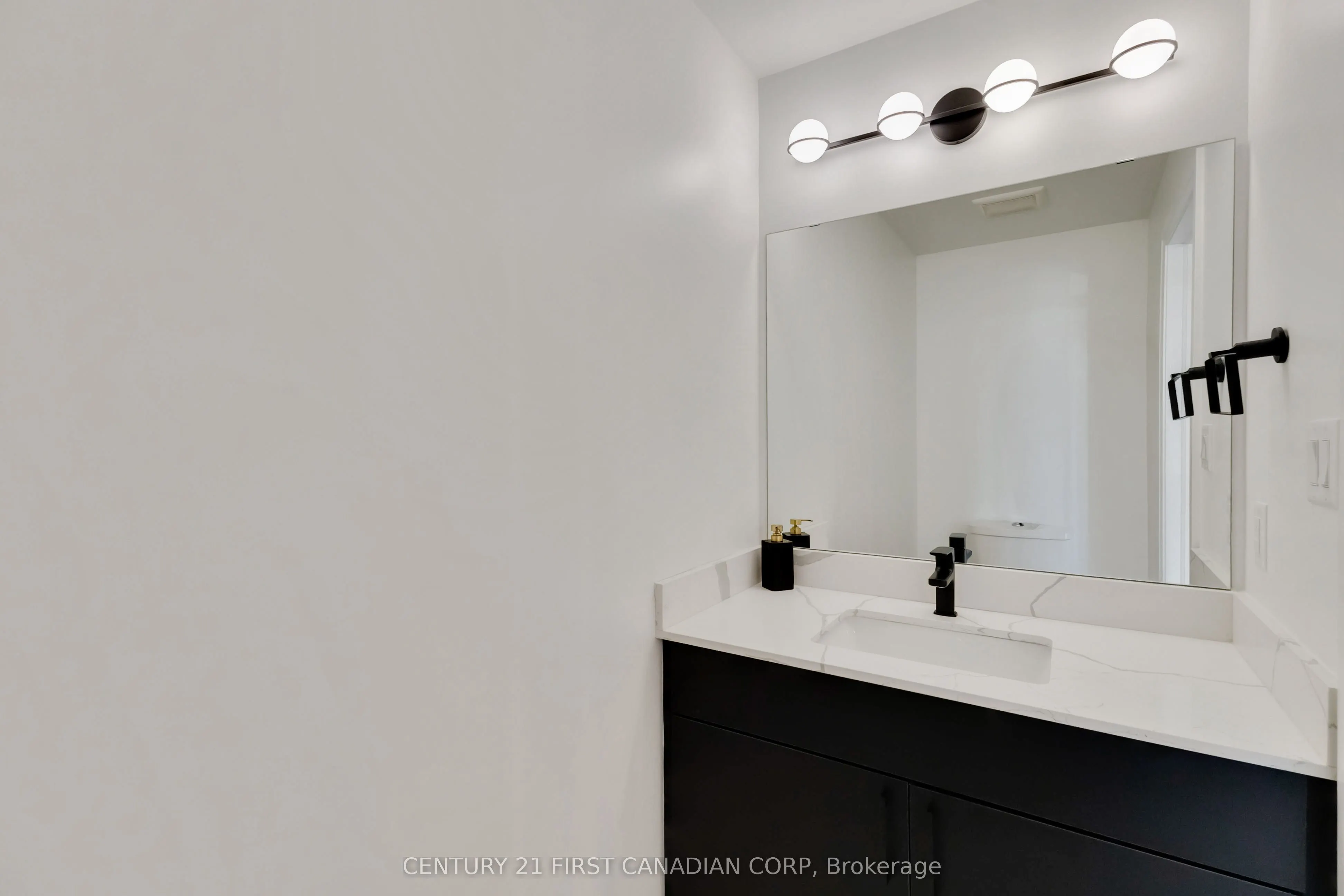 3900 SAVOY Street, #185