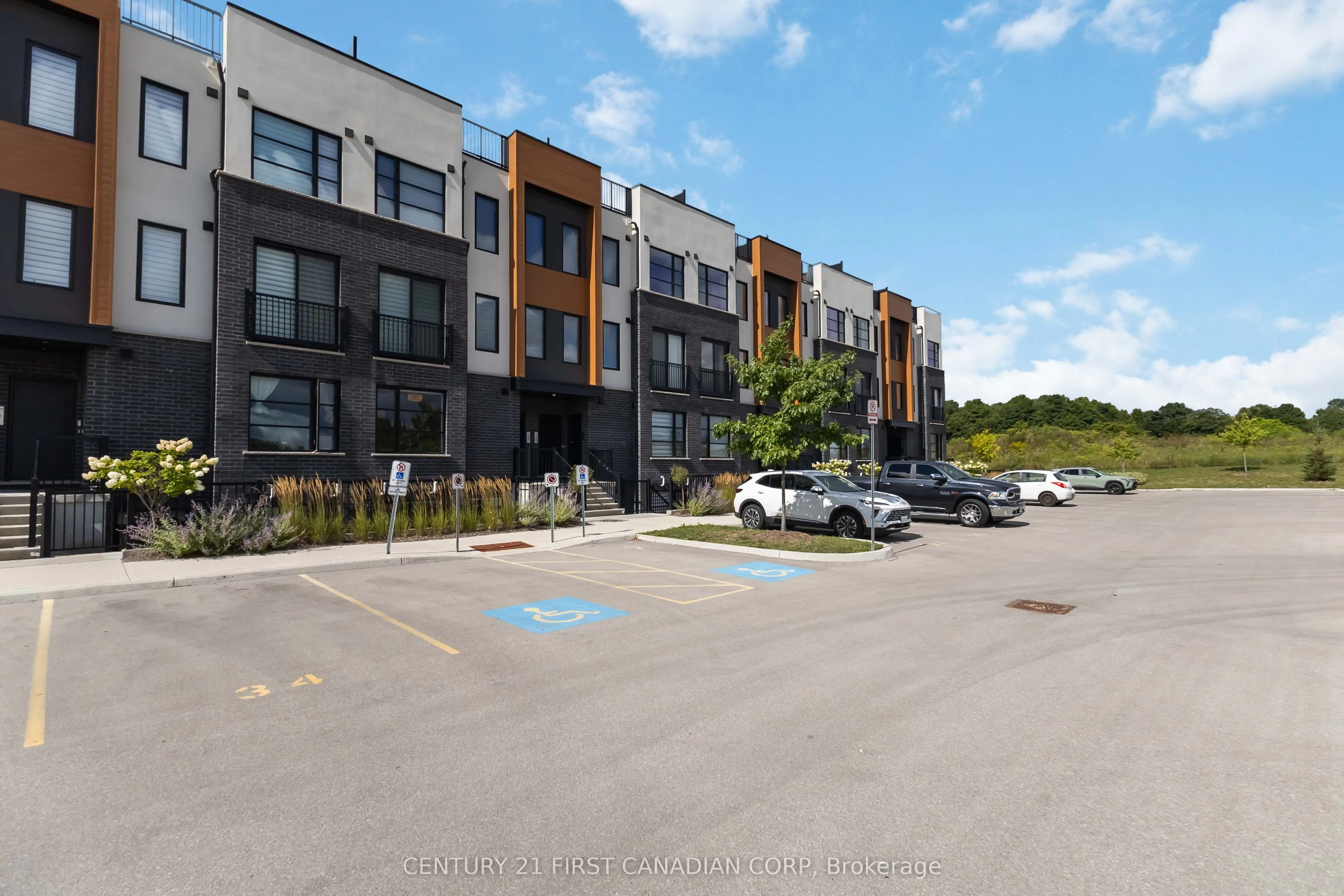 3900 SAVOY Street, #185