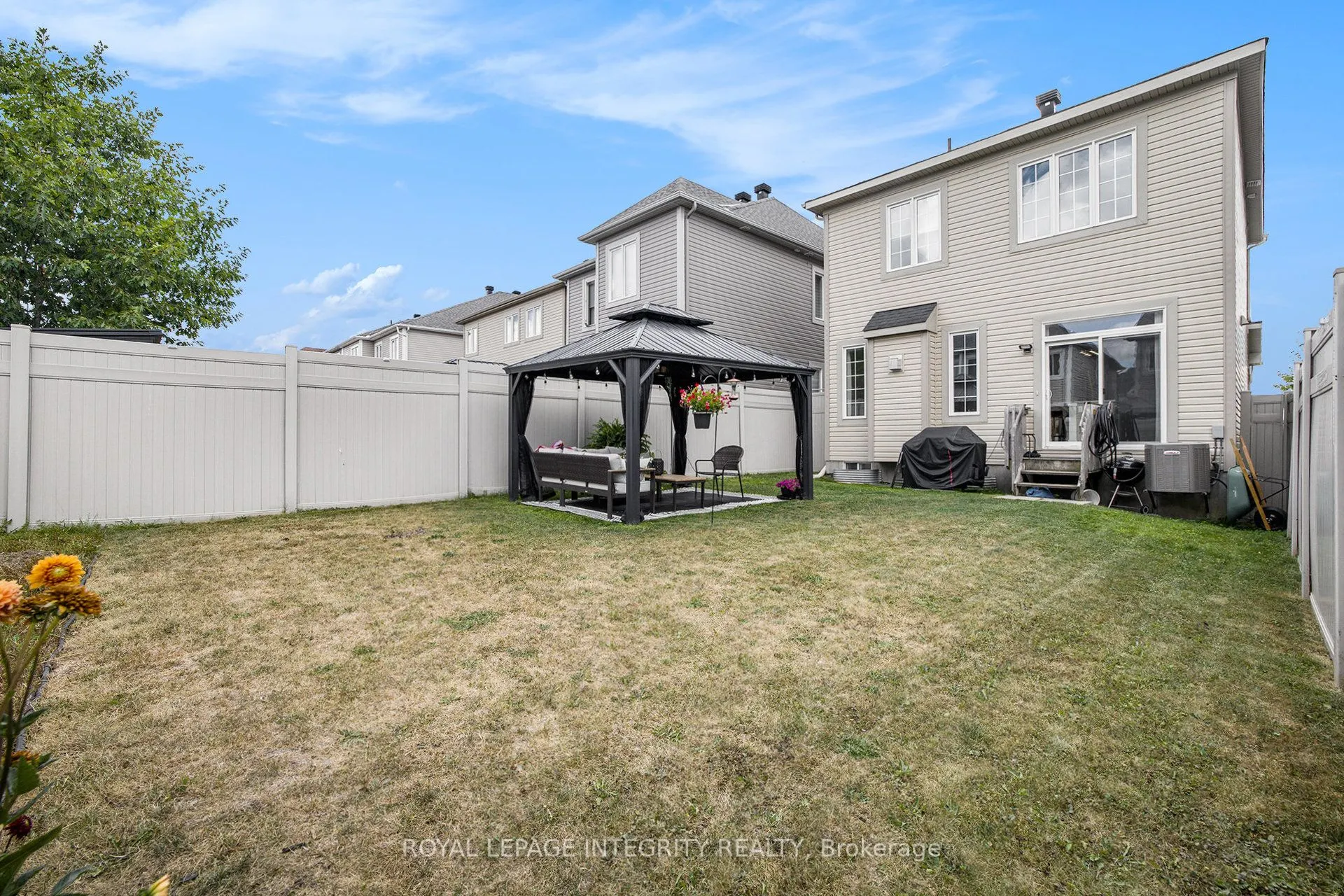 285 Meadowbreeze Drive