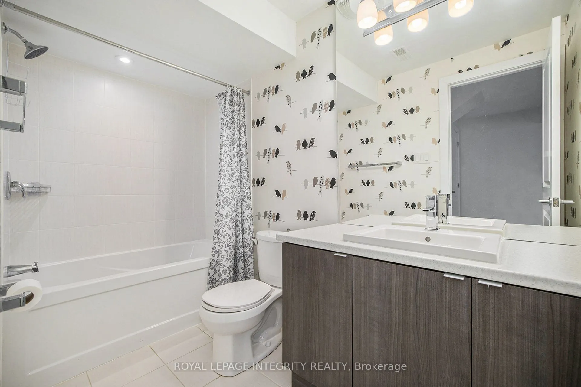 285 Meadowbreeze Drive