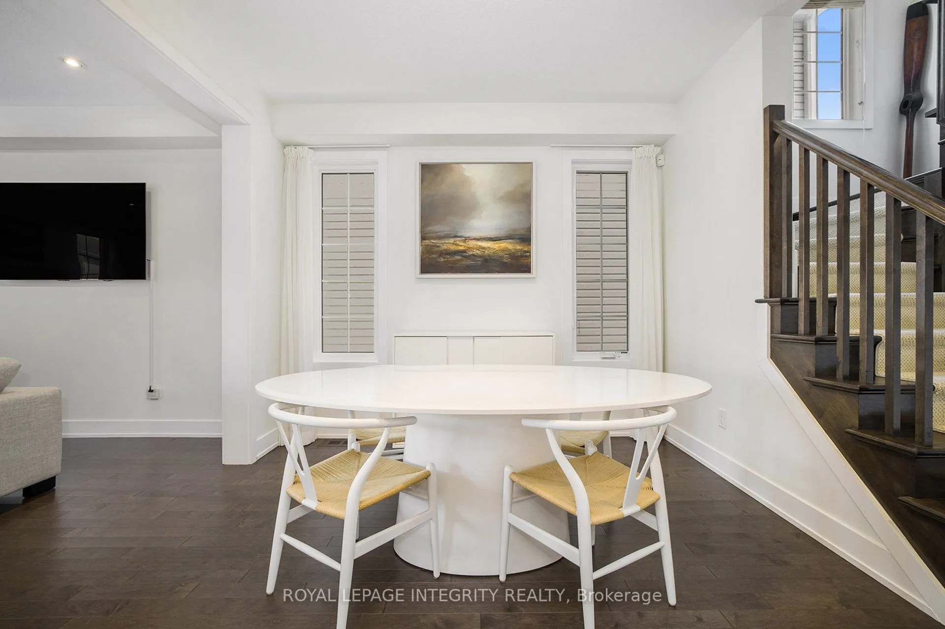 285 Meadowbreeze Drive