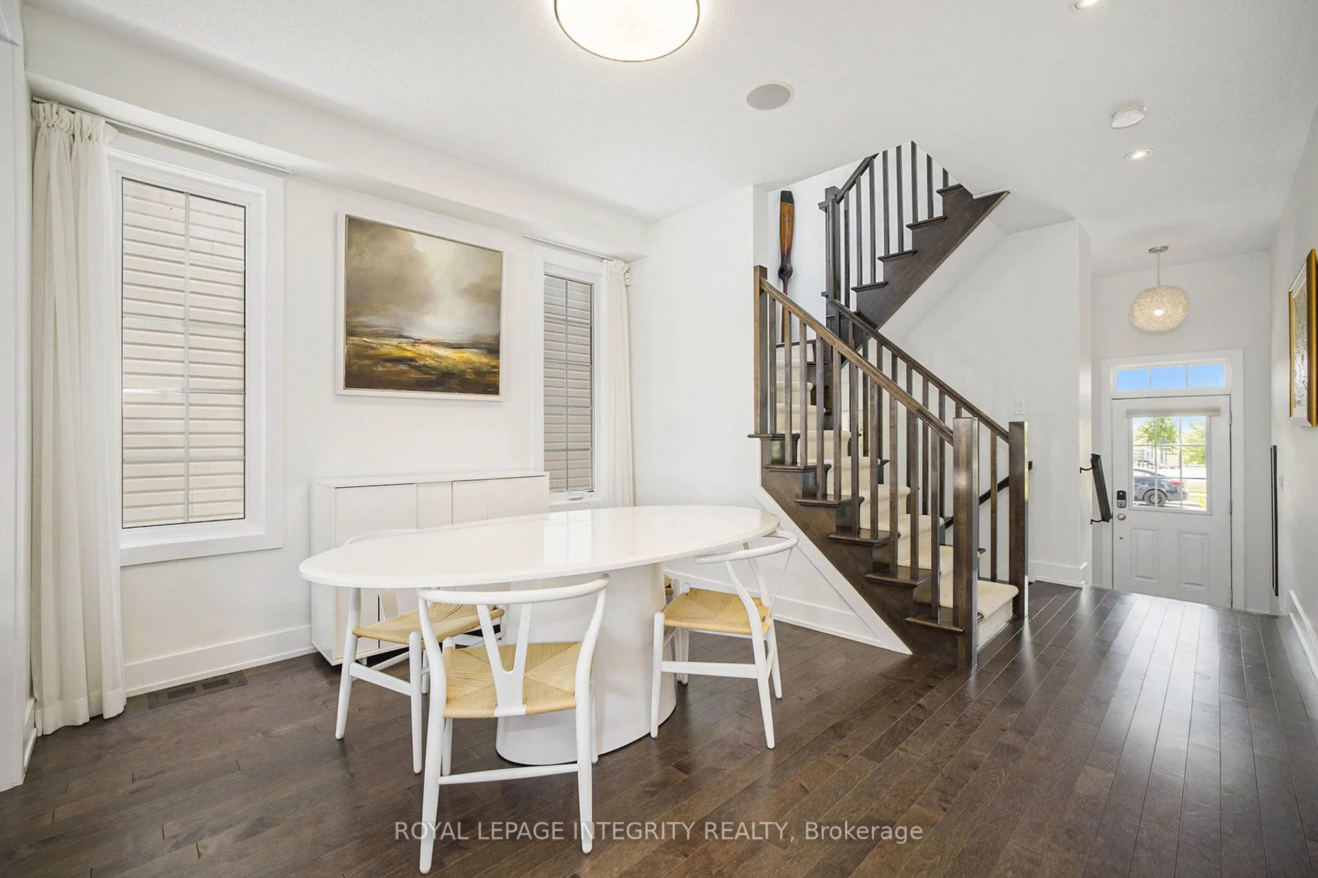 285 Meadowbreeze Drive