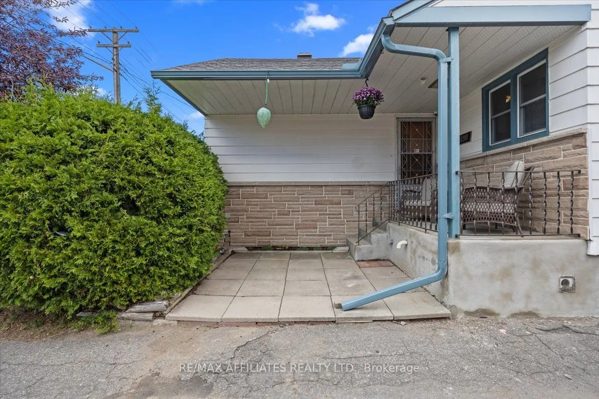1490 Laperriere Avenue
