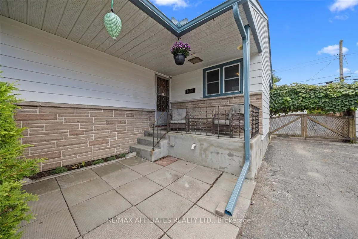 1490 Laperriere Avenue