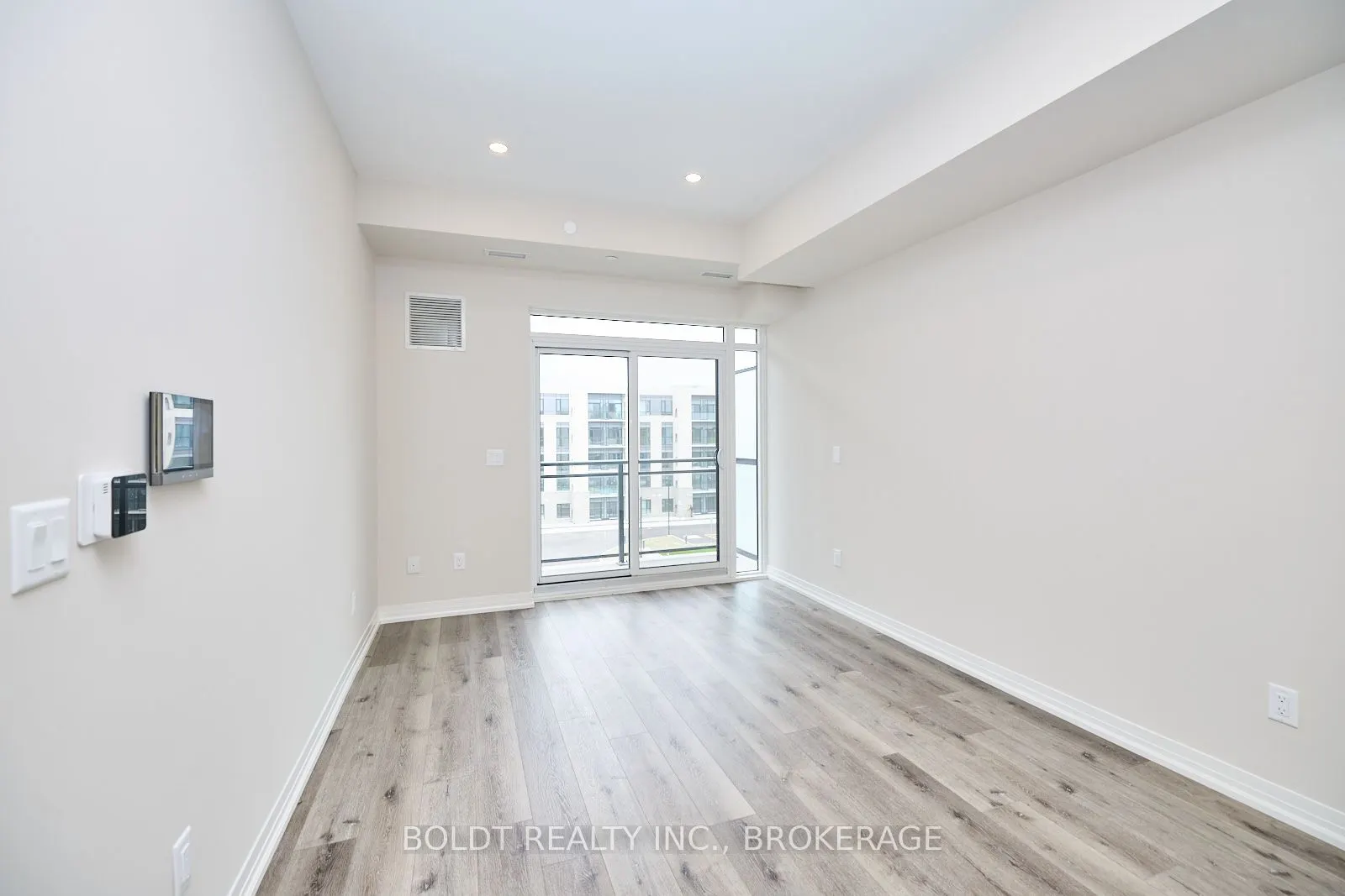 50 Herrick Avenue, #LP09