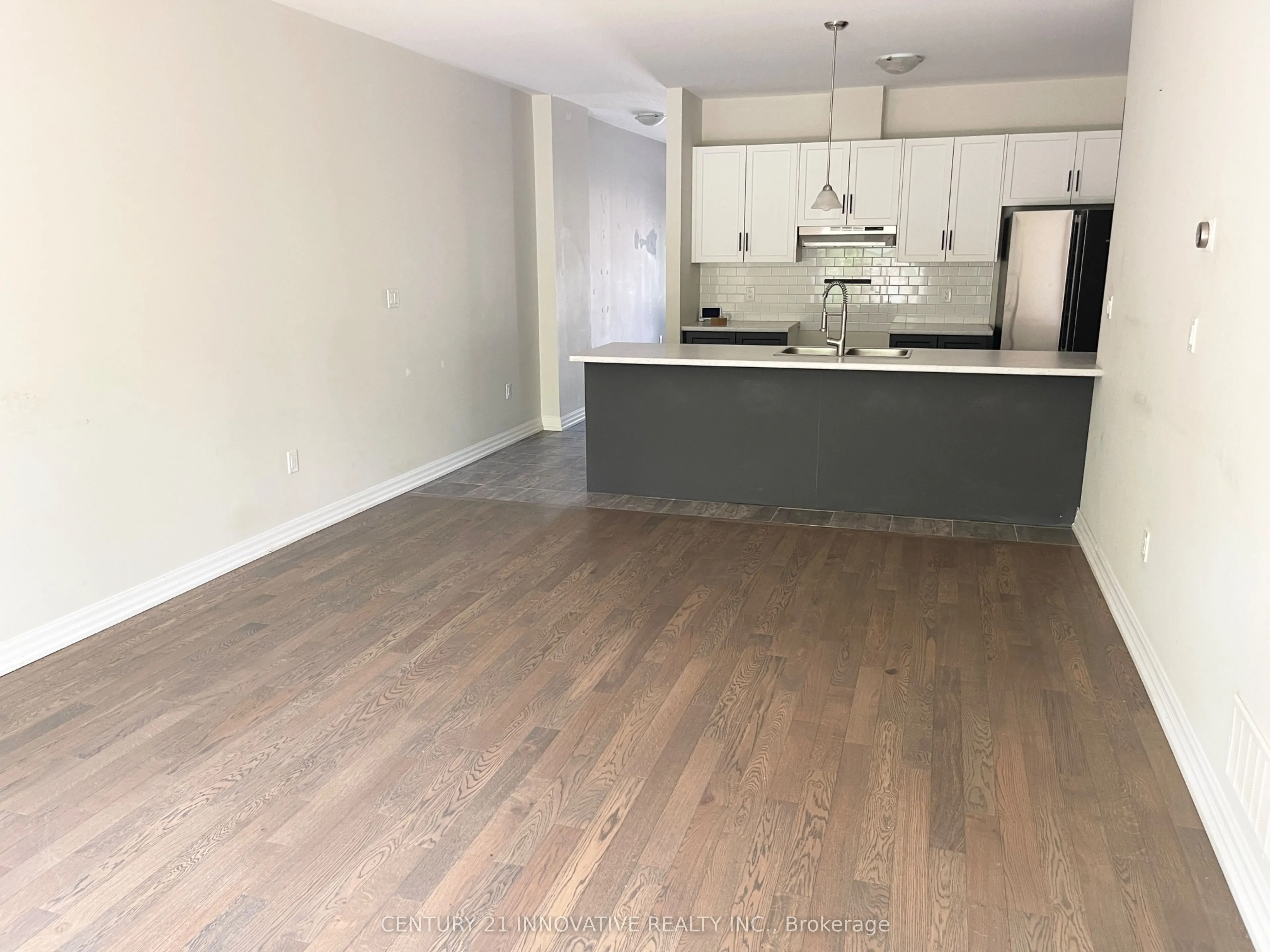 4311 Mann Street, #44